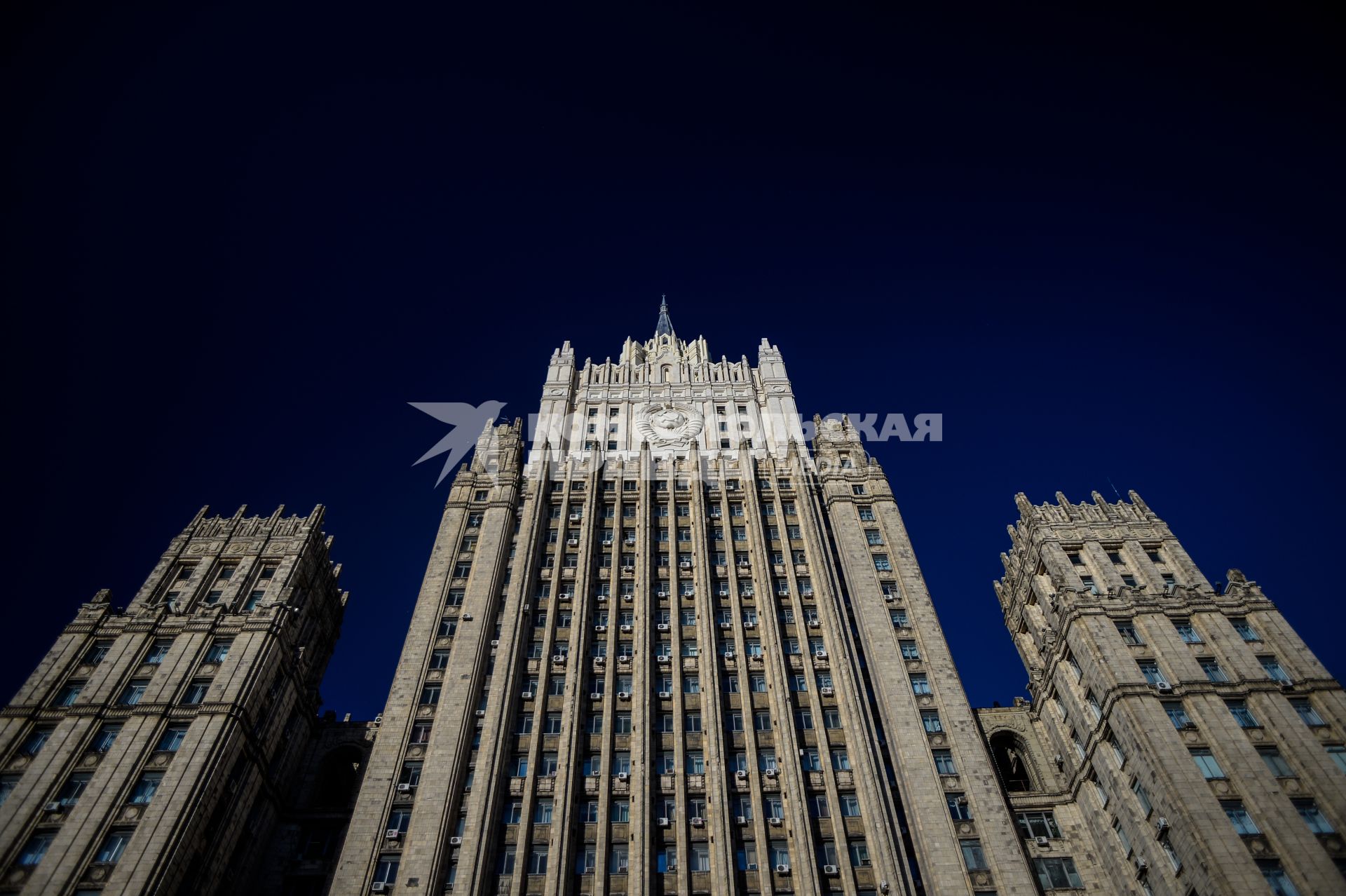 Москва.  Здание Министерства иностранных дел РФ на Смоленской площади.