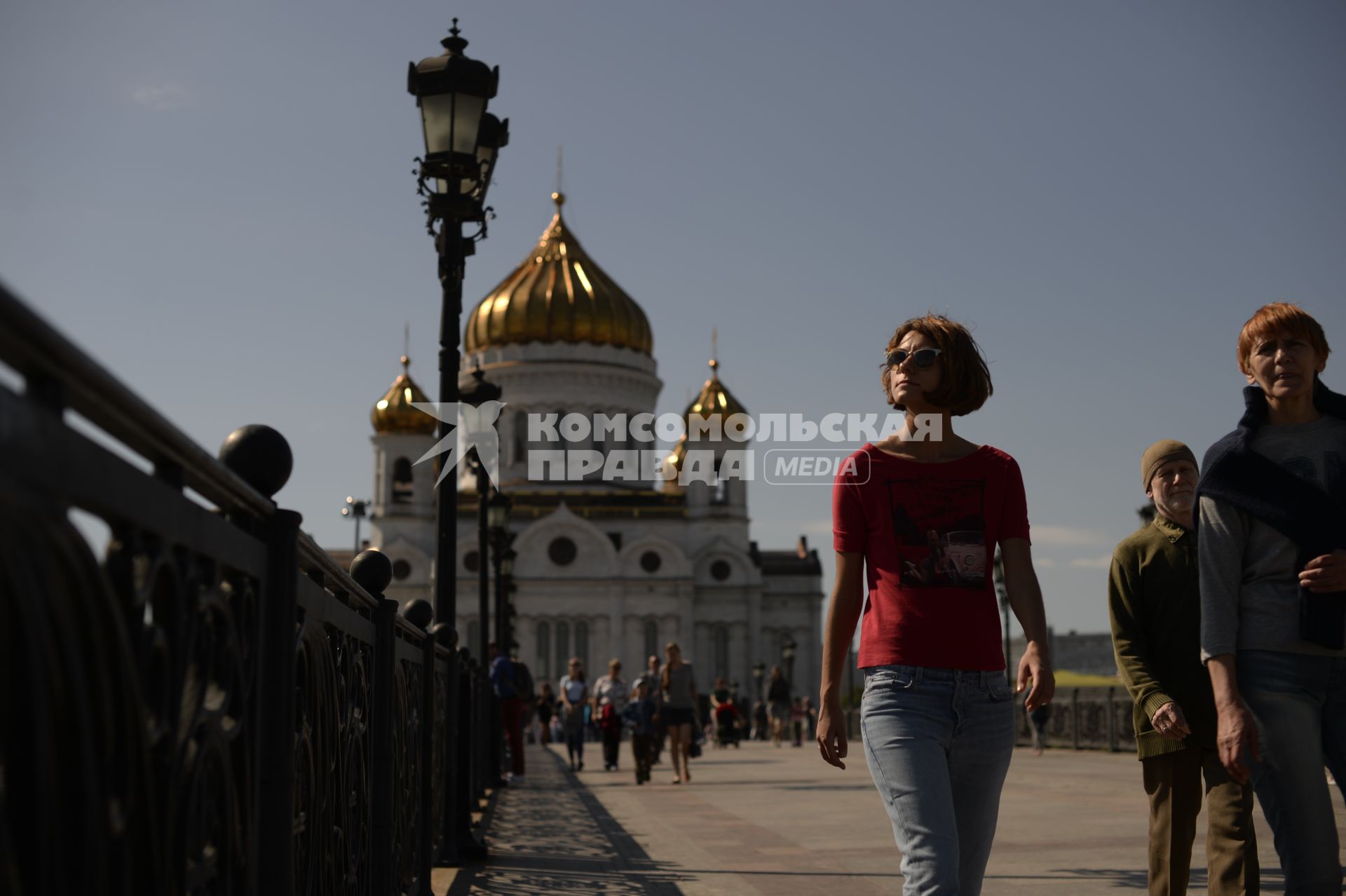 Москва. Вид на Храм Христа Спасителя с Патриаршего моста.