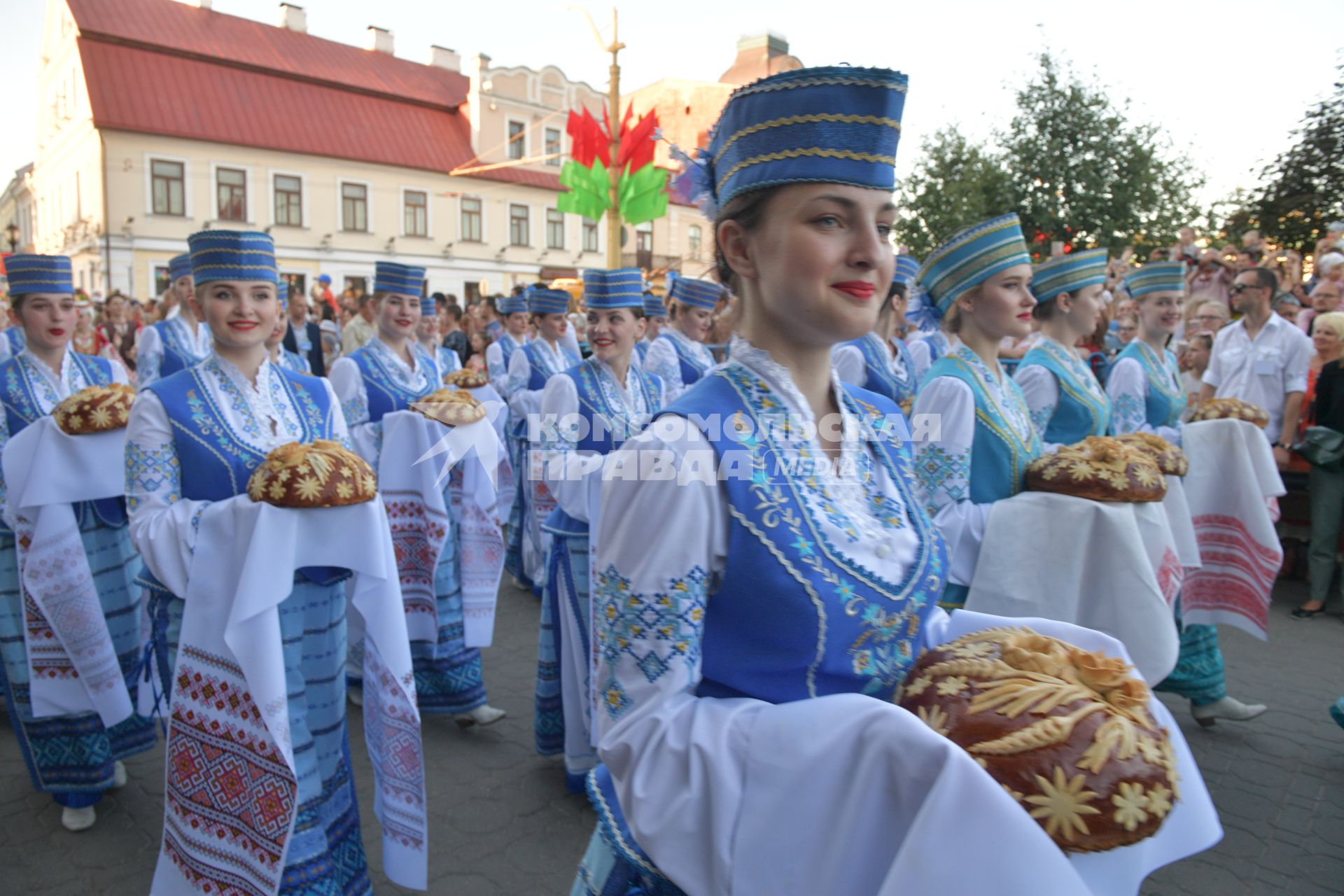 Беларусь, Гродно. Открытие XII Республиканского фестиваля национальных культур.