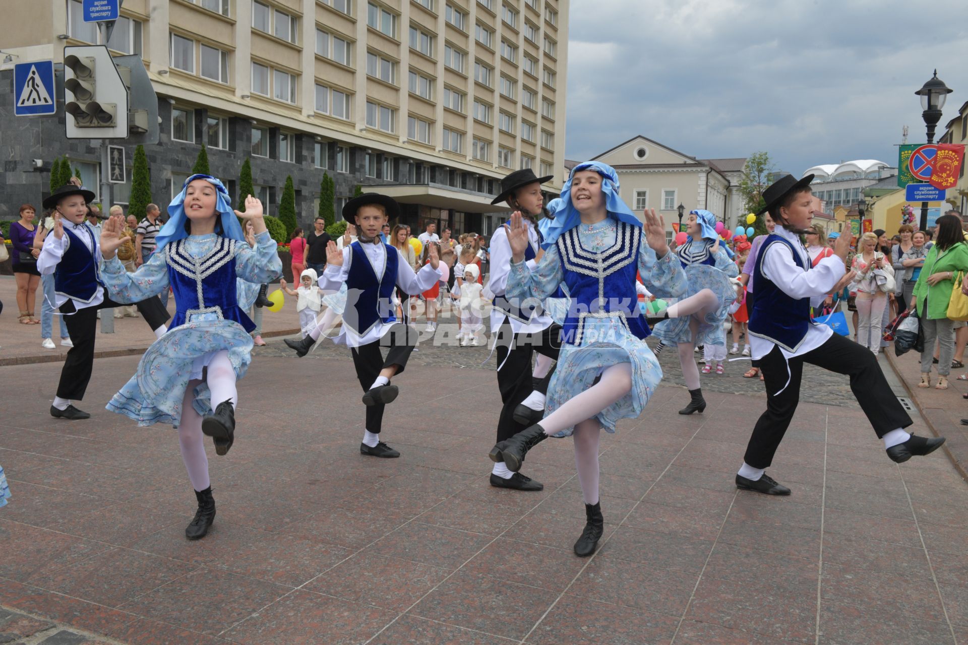 Беларусь, Гродно. Открытие XII Республиканского  фестиваля национальных культур.