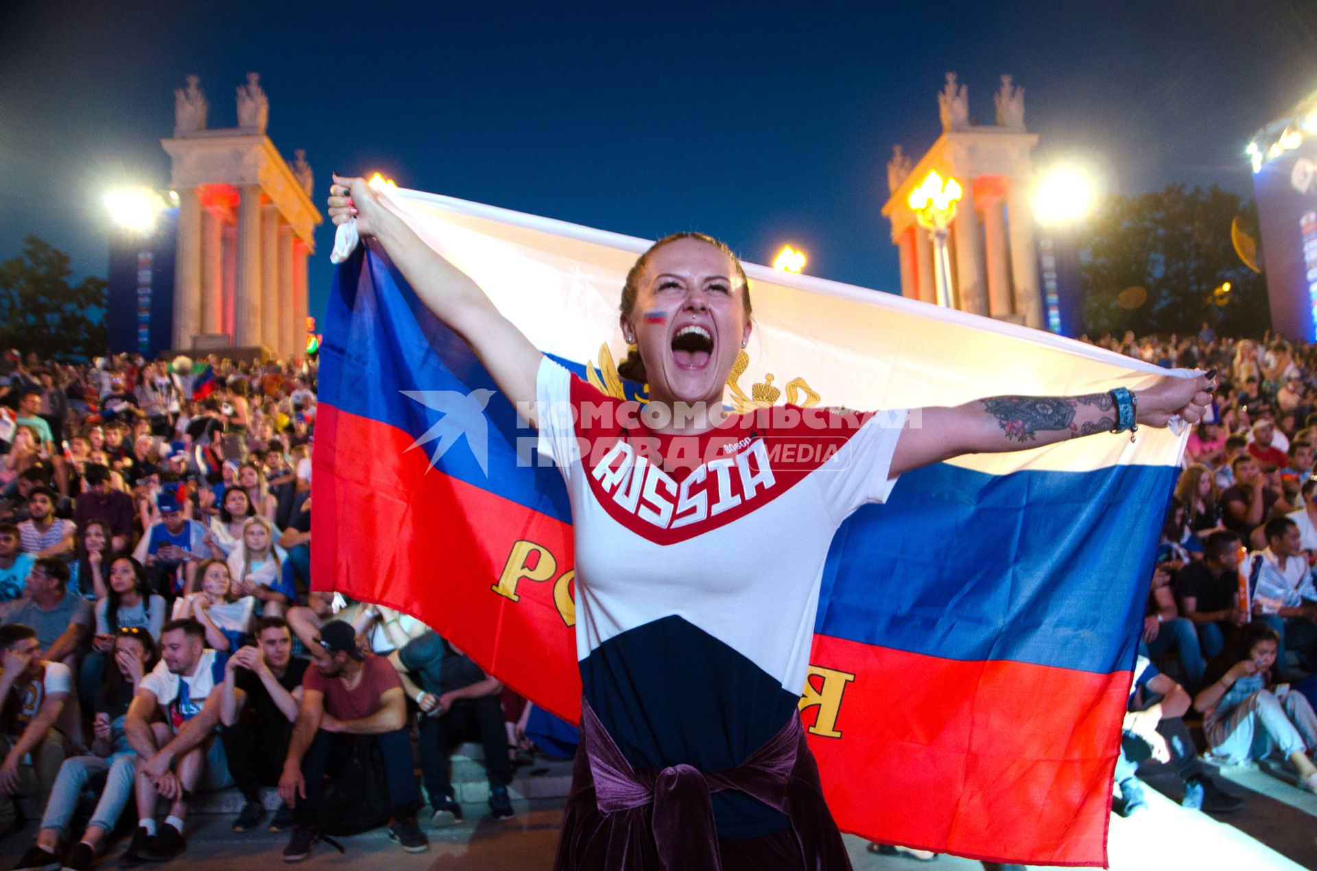 Волгоград. Болельщицы сборной России на чемпионате мира по футболу - 2018.