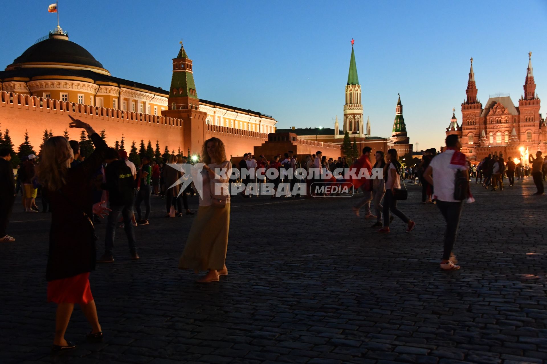 Москва. Болельщики чемпионата мира по футболу 2018 на Красной Площади.