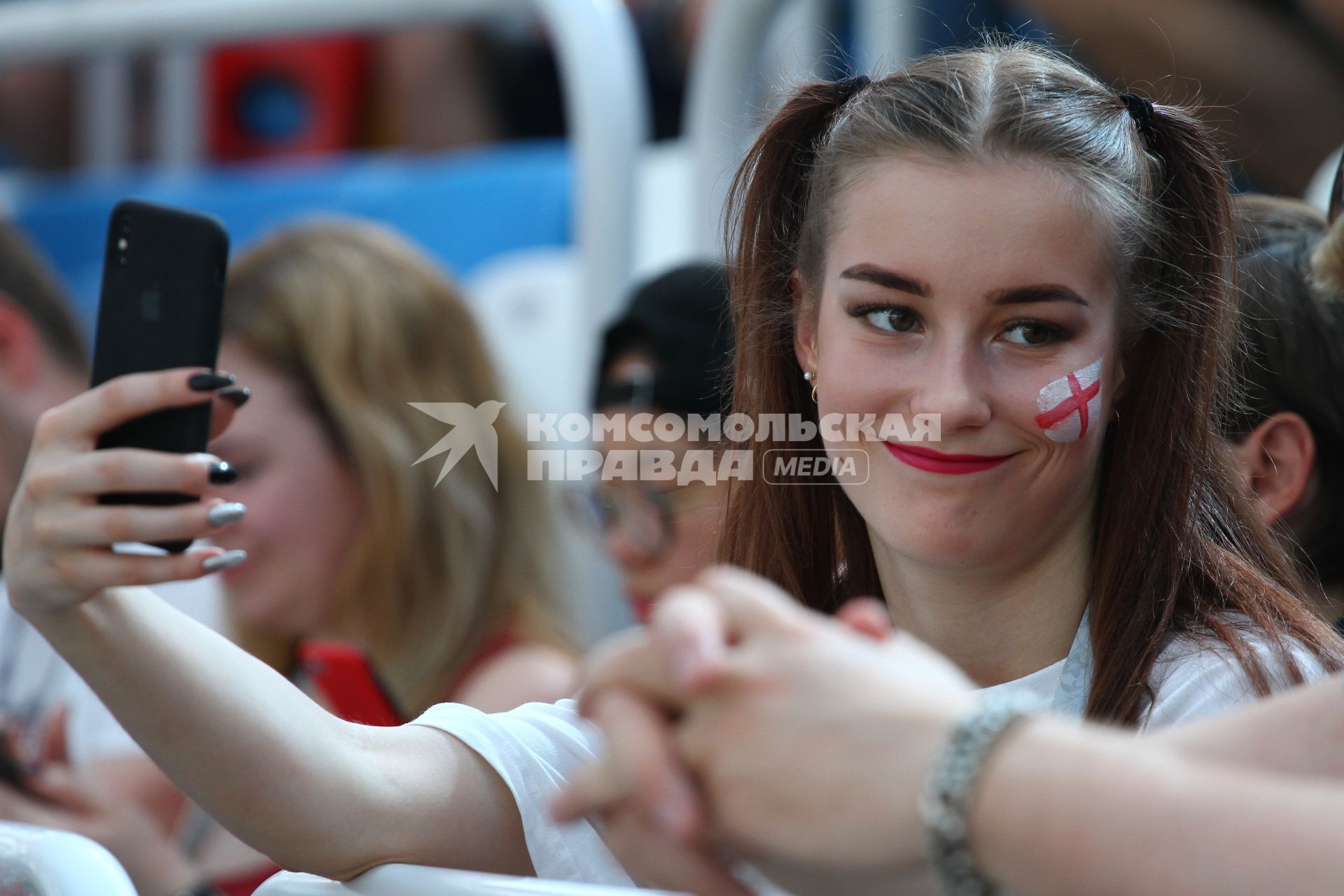 Нижний Новгород.  Болельщица чемпионата мира по футболу 2018.