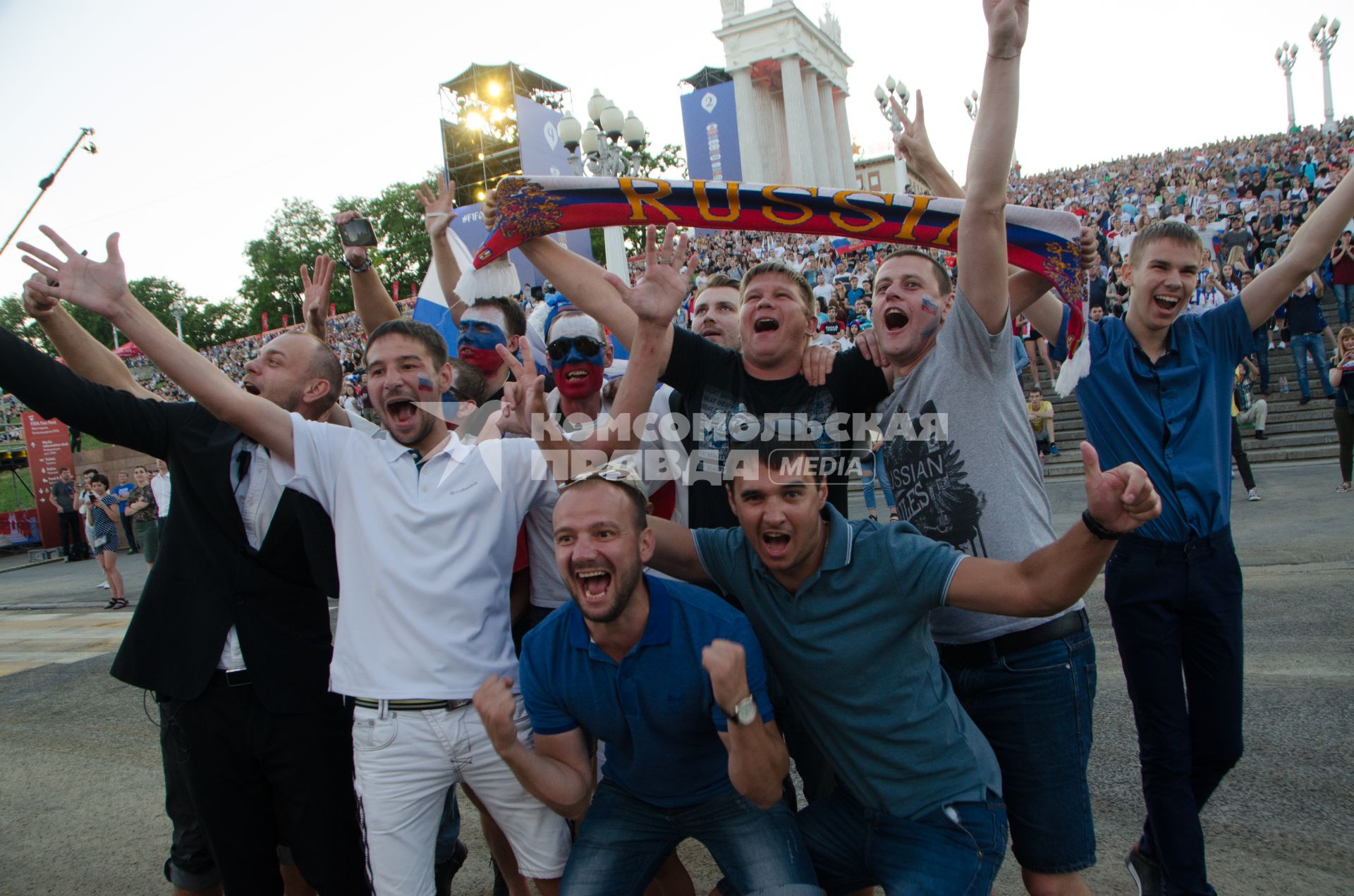 Волгоград.  Фестиваль болельщиков Чемпионата мира по футболу FIFA 2018.