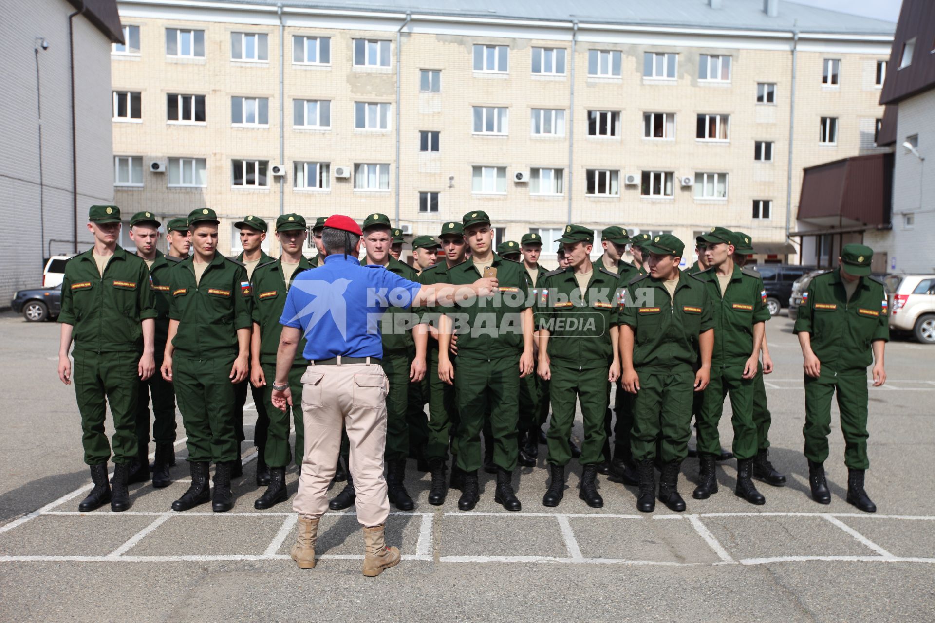 Ставрополь.  Призывники перед отправкой на службу.