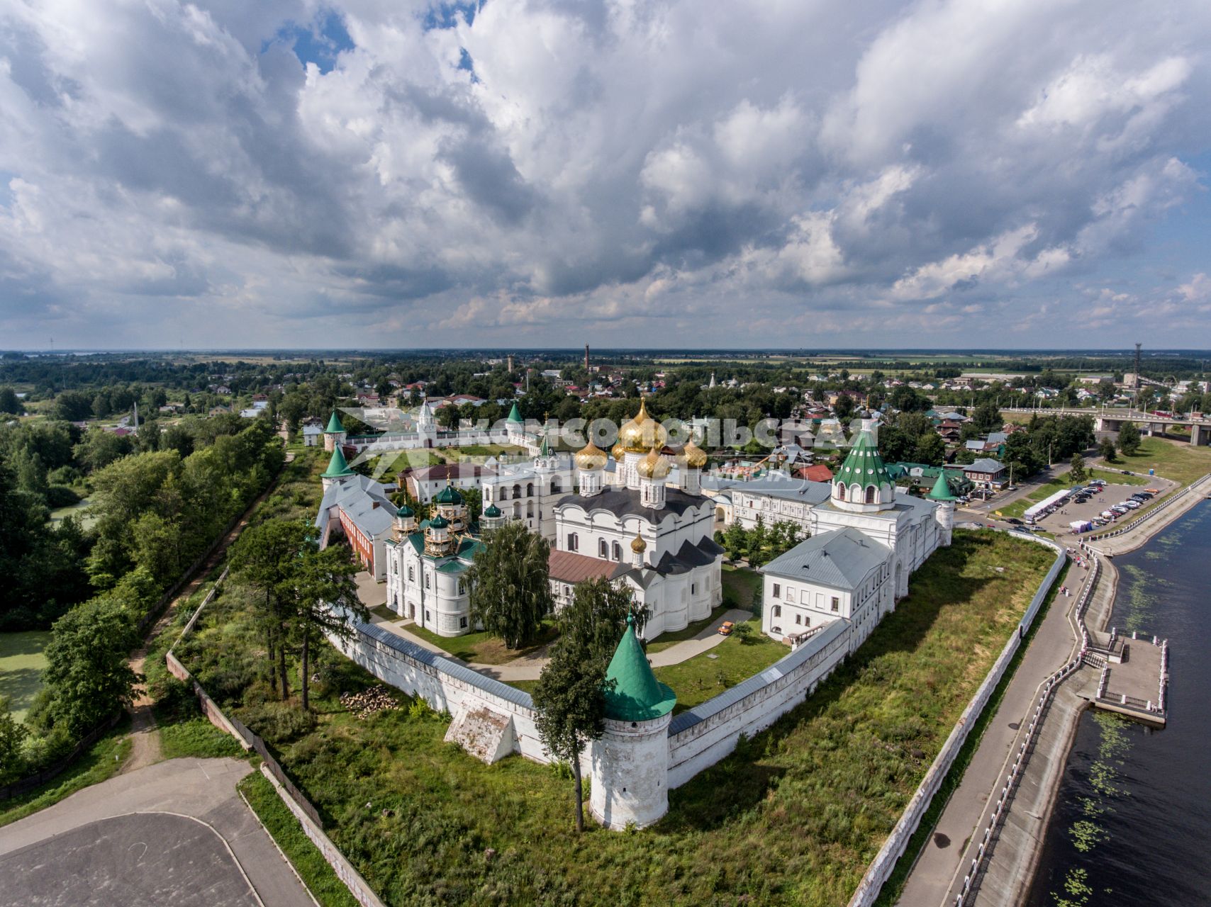 Кострома. Свято-Троицкий Ипатьевский монастырь.