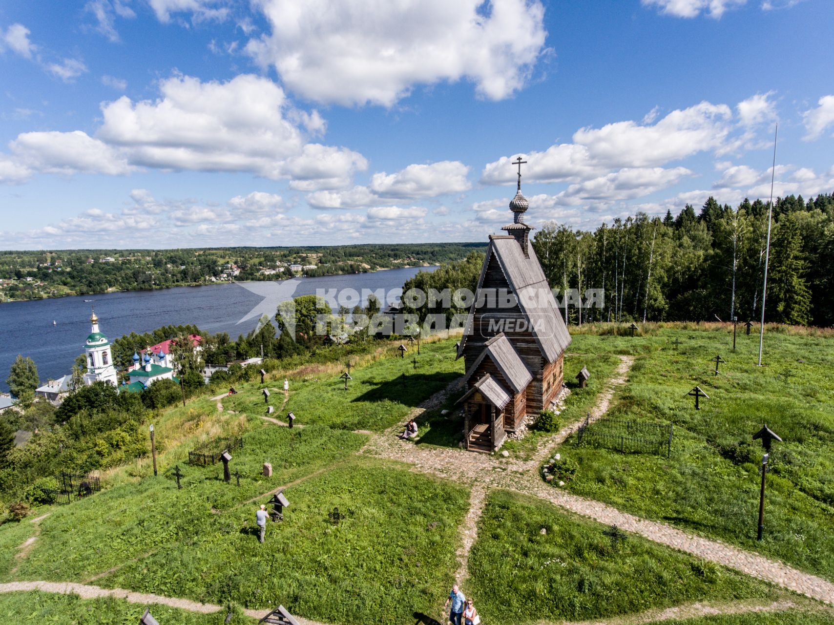 Плес. Церковь Воскресения Христова на горе Левитана.