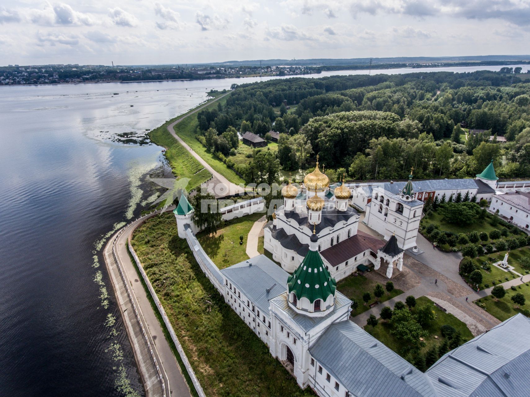 Кострома. Свято-Троицкий Ипатьевский монастырь.