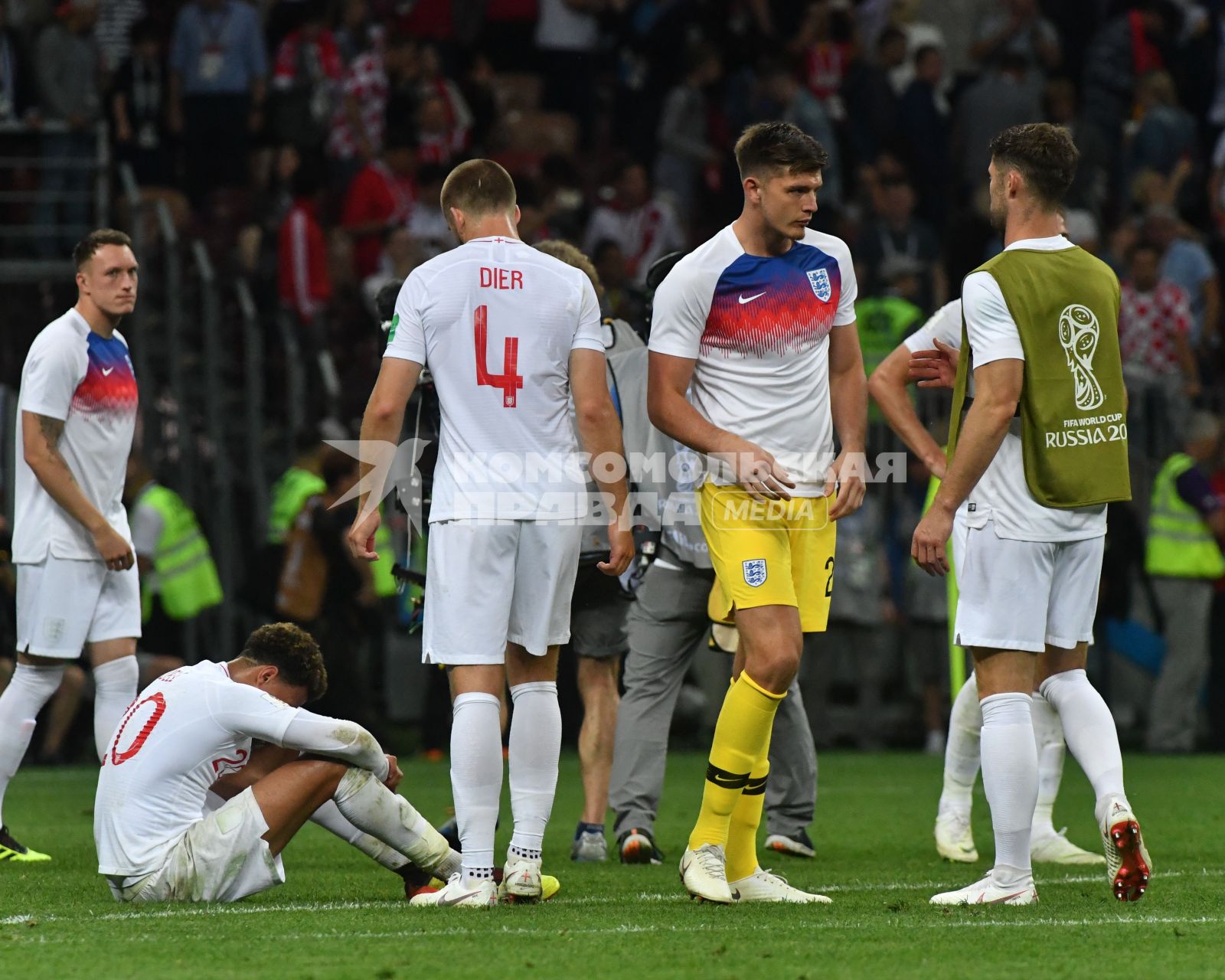 Москва. Игроки сборной Англии после проигрыша в матче 1/2 финала ЧМ-2018 по футболу между сборными  Хорватии и Англии.