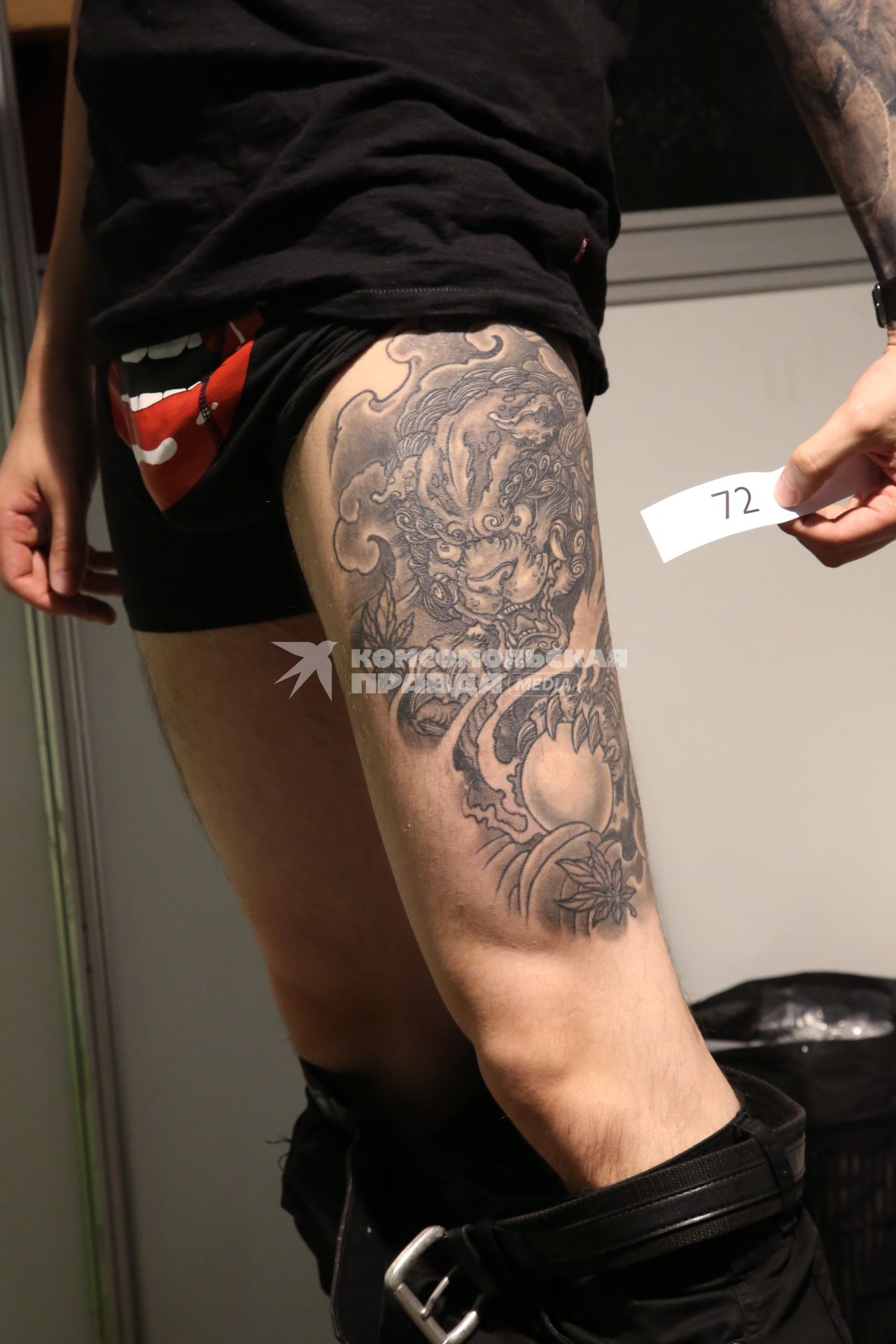 Диск269. Арт-фестиваль THE MOSCOW TATTOO SHOW. 2015. На снимке: мужчина с татуировкой на бедре