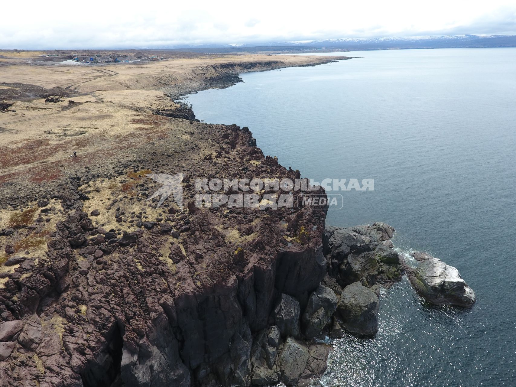 Остров Итуруп, Курильск. Берег Охотского моря