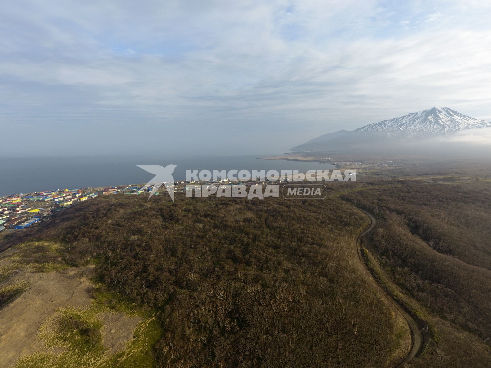 Остров Итуруп, Курильск. Вид на город с высоты.