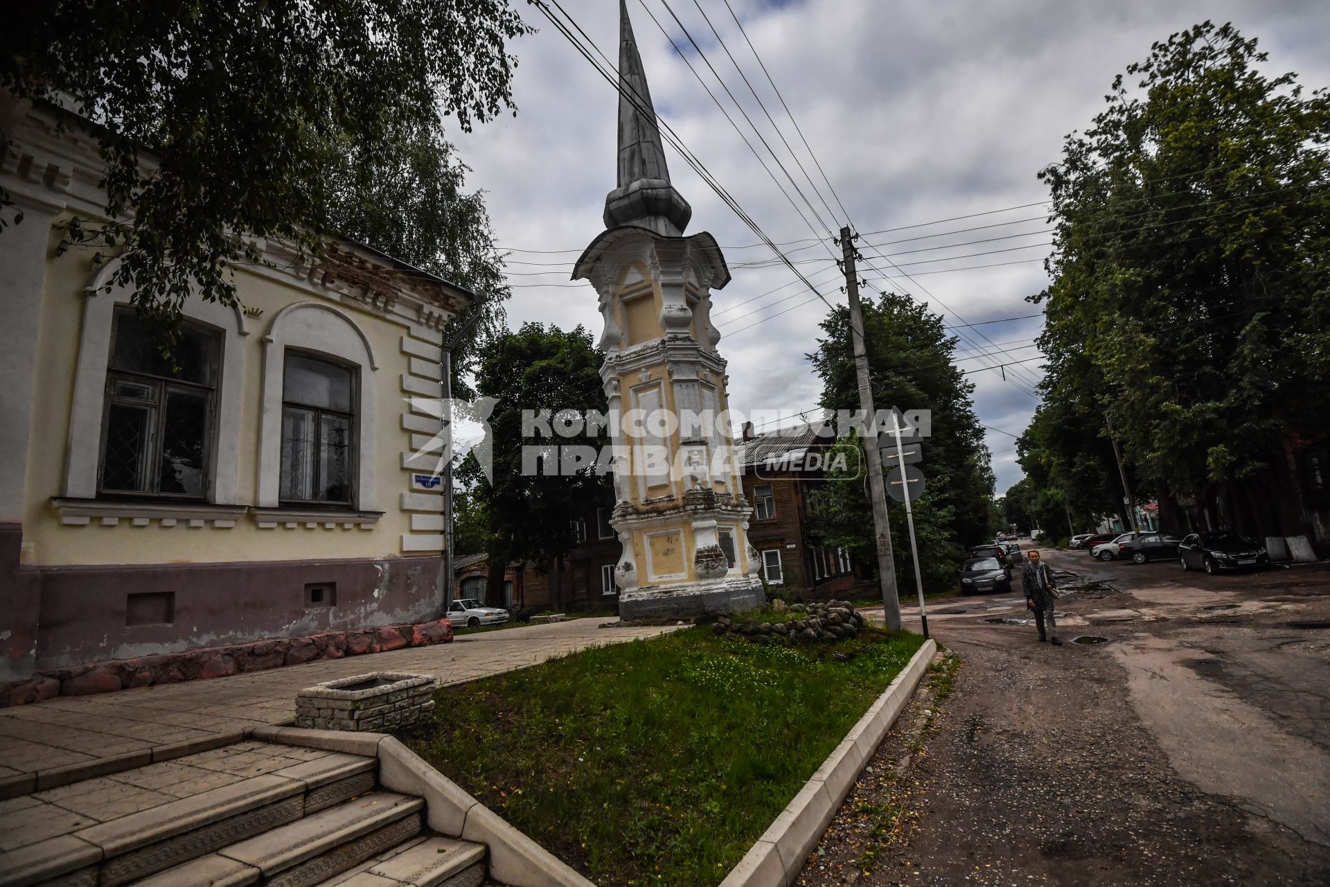 Селигер, Осташков. Старинный дом на одной из улиц города.