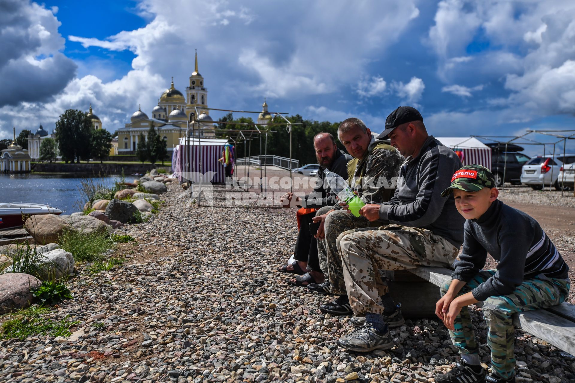 Селигер. Монастырь Нилова Пустынь.