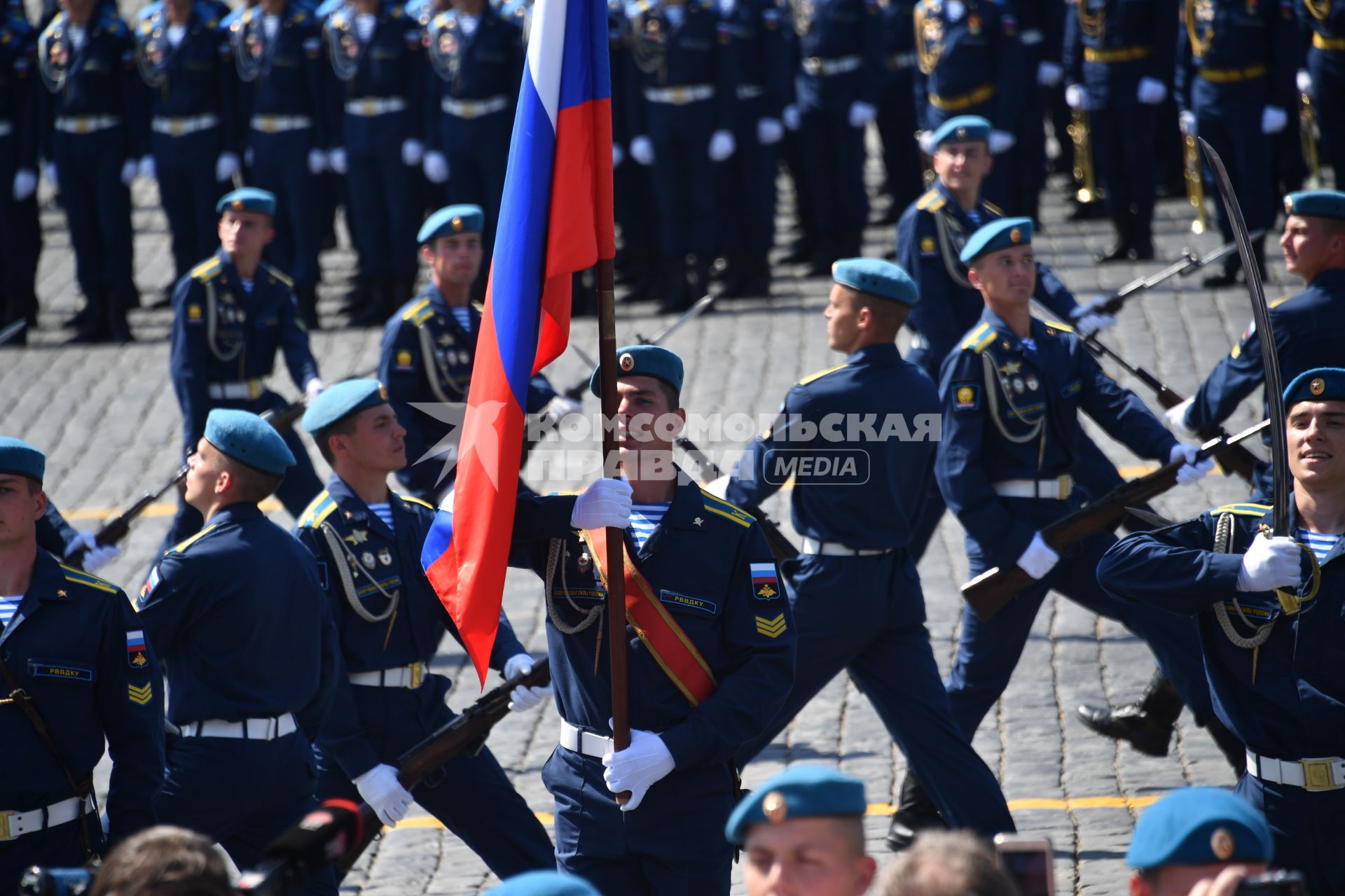 Москва. Торжественный парад в честь празднования Дня Воздушно-десантных войск на Красной площади.