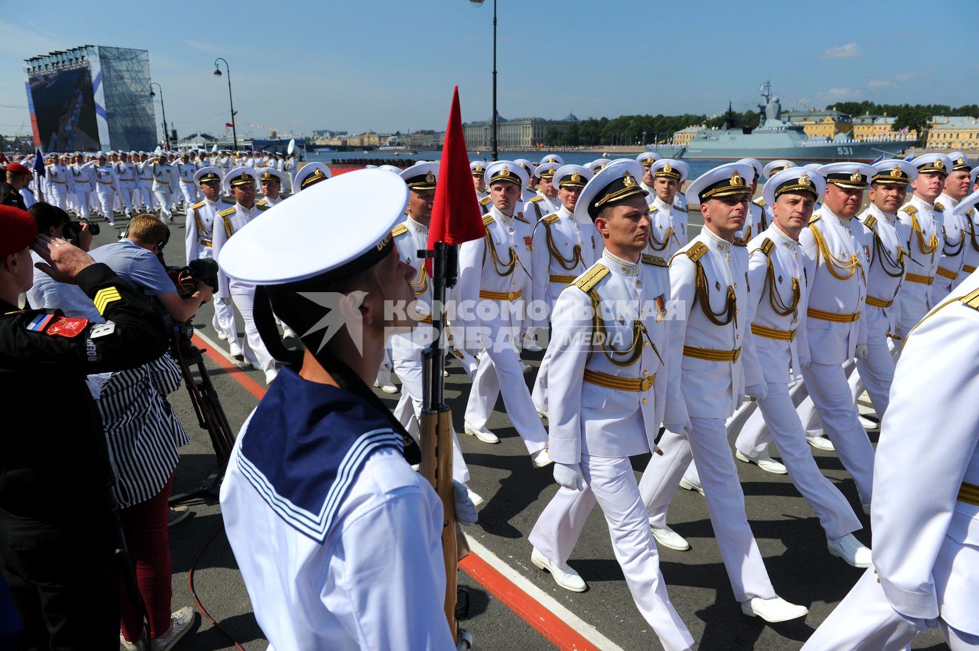 Санкт-Петербург. Военнослужащие во время главного военно-морского парада в честь Дня Военно-морского Флота России.