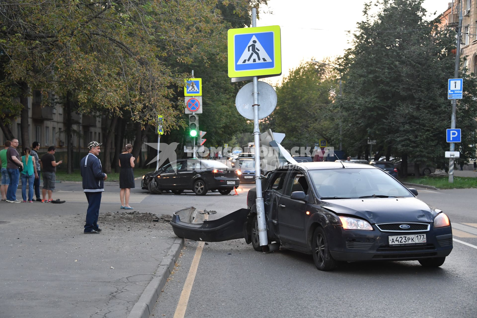 Москва.  Автомобили, пострадавшие в результате ДТП  на Петровско-Разумовском проезде.