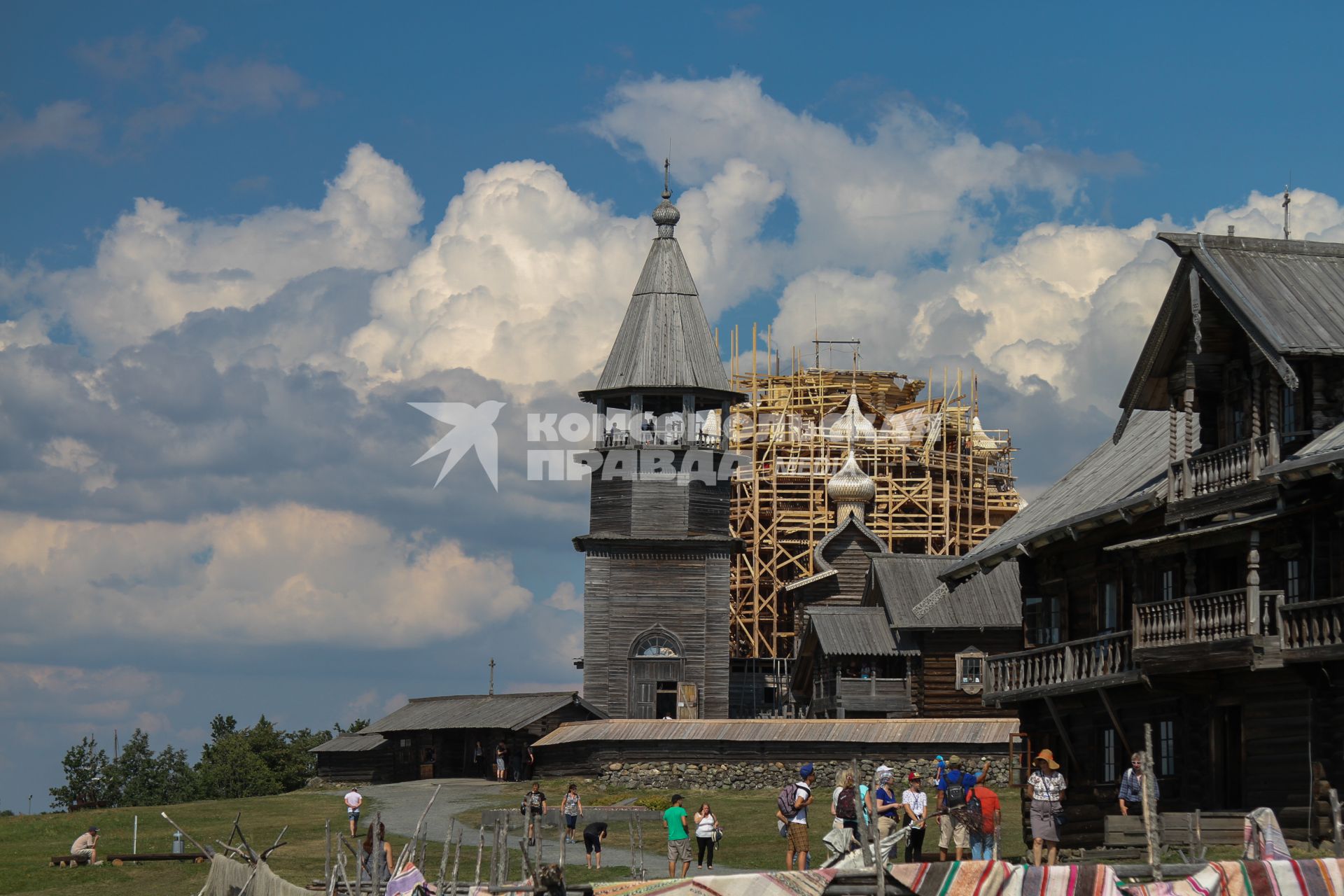 Республика Карелия. Кижский погост на территории музея-заповедника `Кижи`.