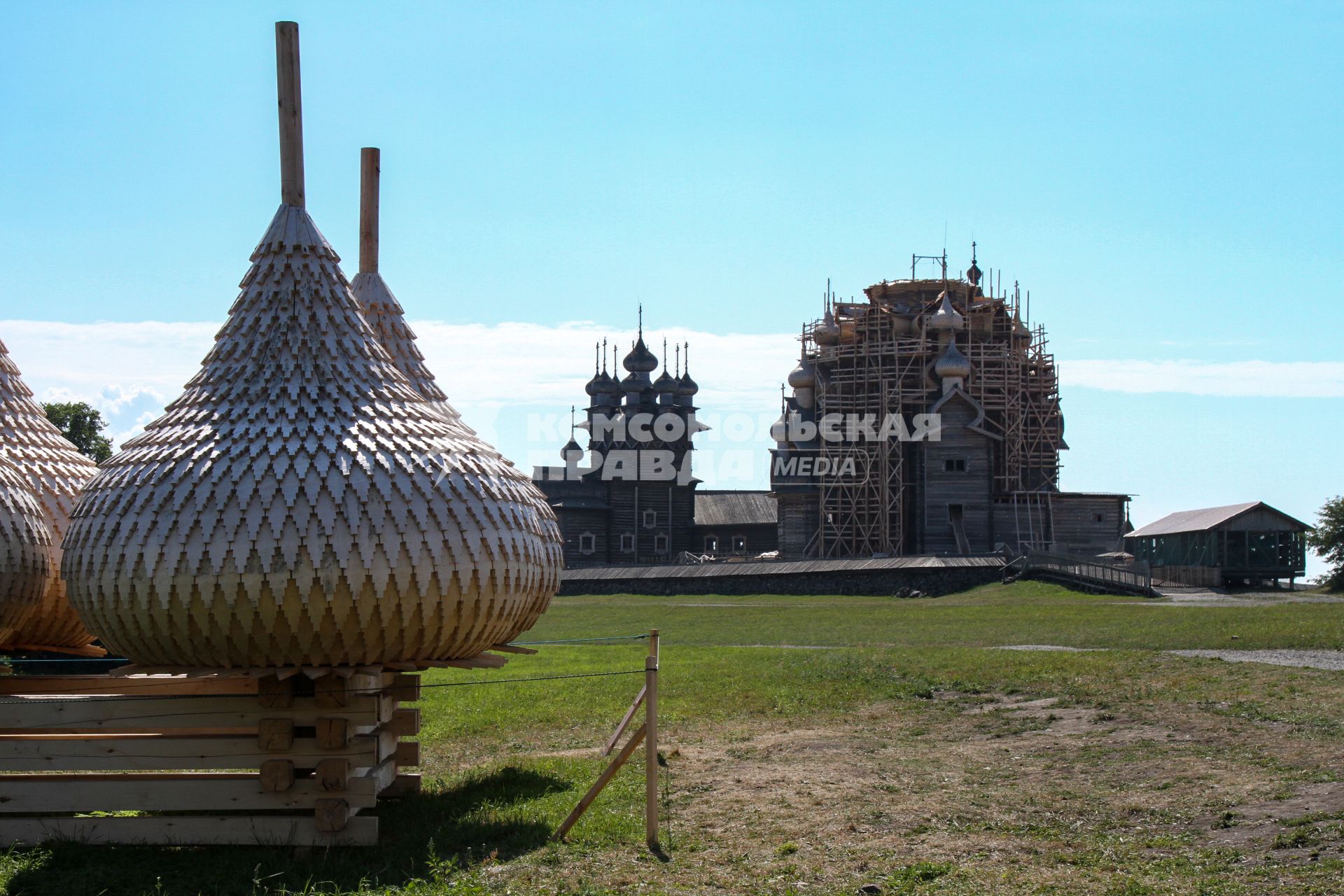 Республика Карелия. Кижский погост на территории музея-заповедника `Кижи`.