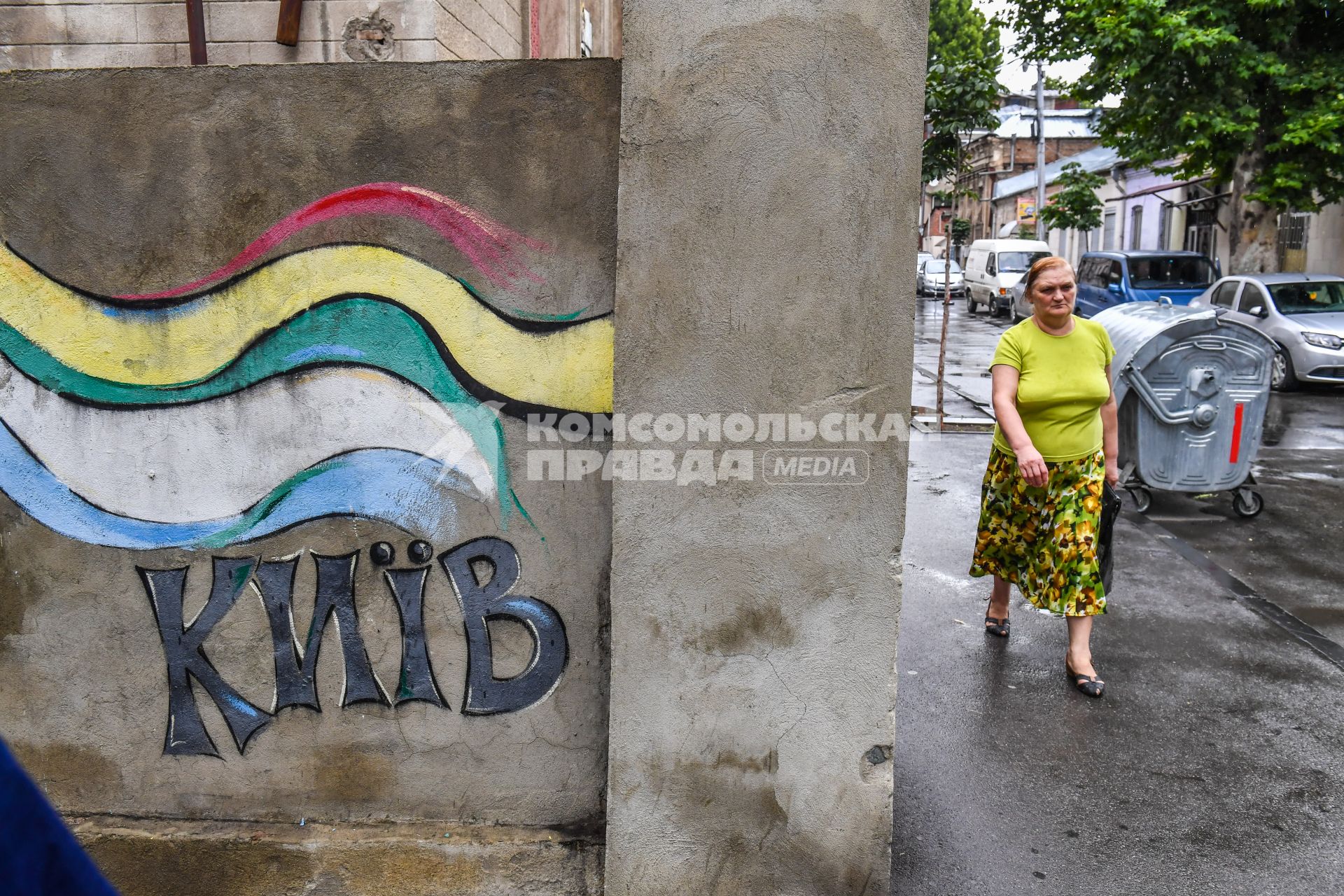 Грузия, Тбилиси.  Граффити на Киевской улице.