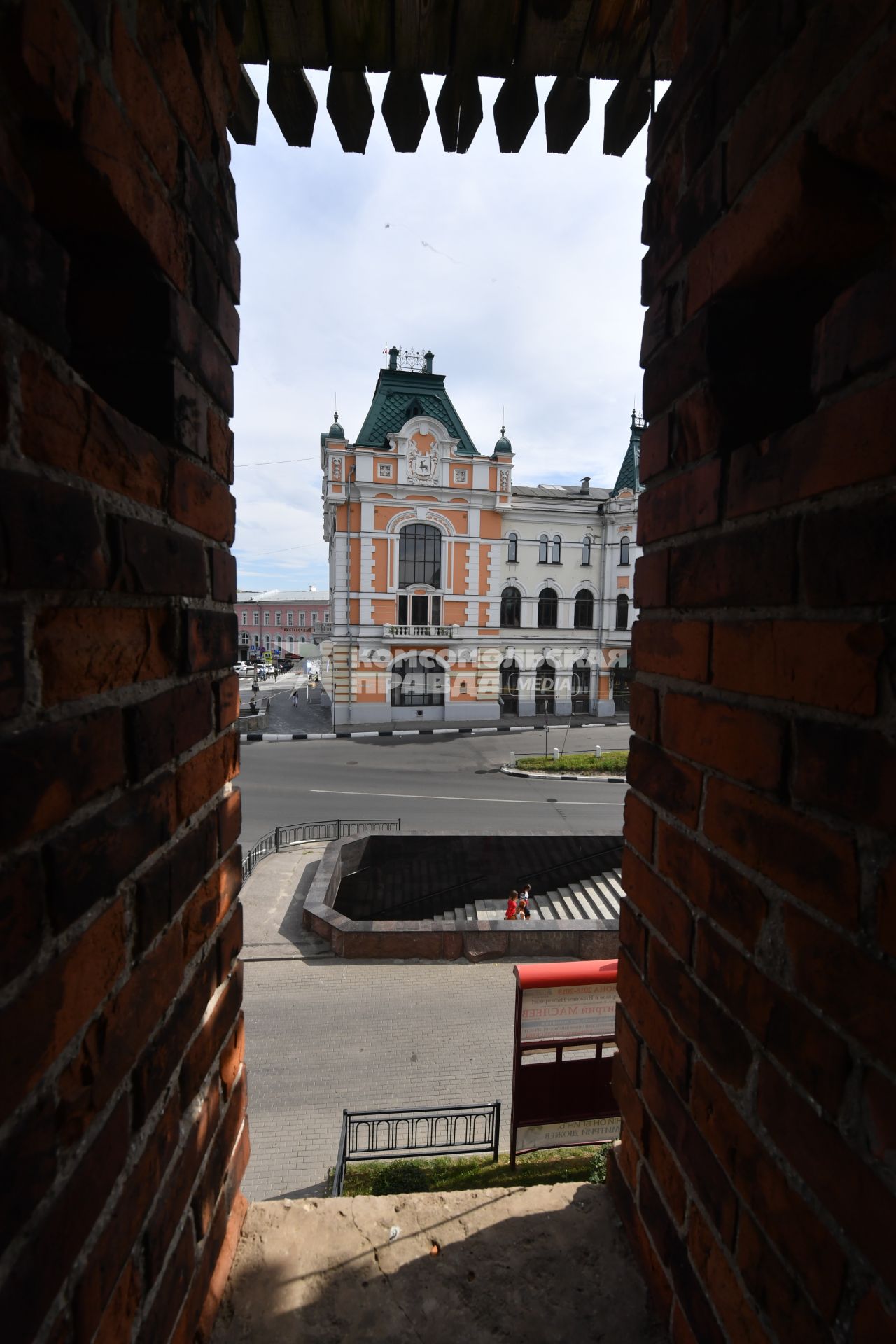 Нижний Новгород.   Вид на город со стены Нижегородского кремля.