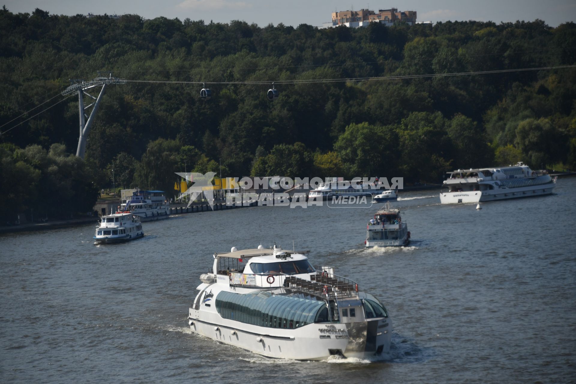 Москва. Канатная дорога на Воробьевых горах.