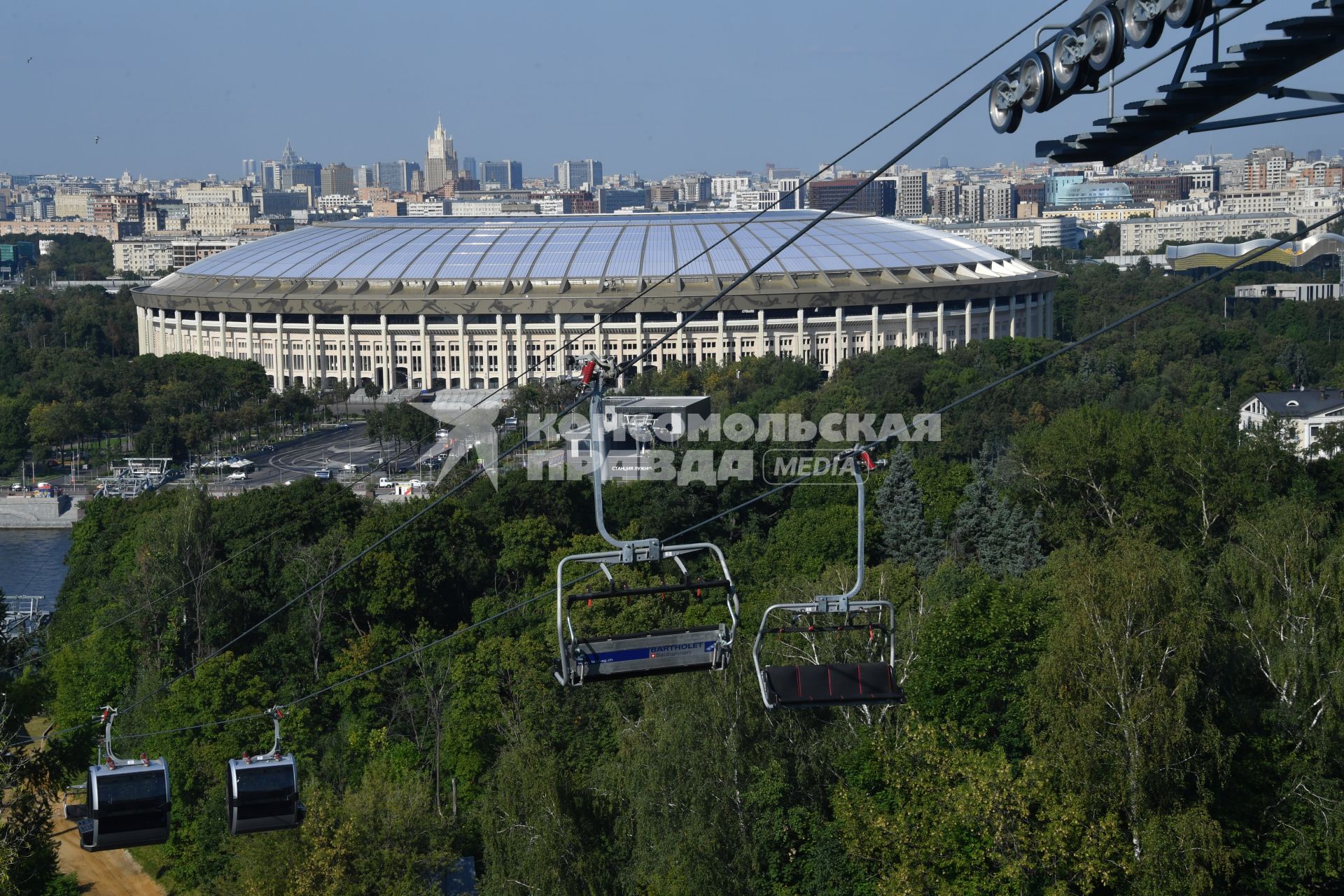 Москва. Канатная дорога на Воробьевых горах.