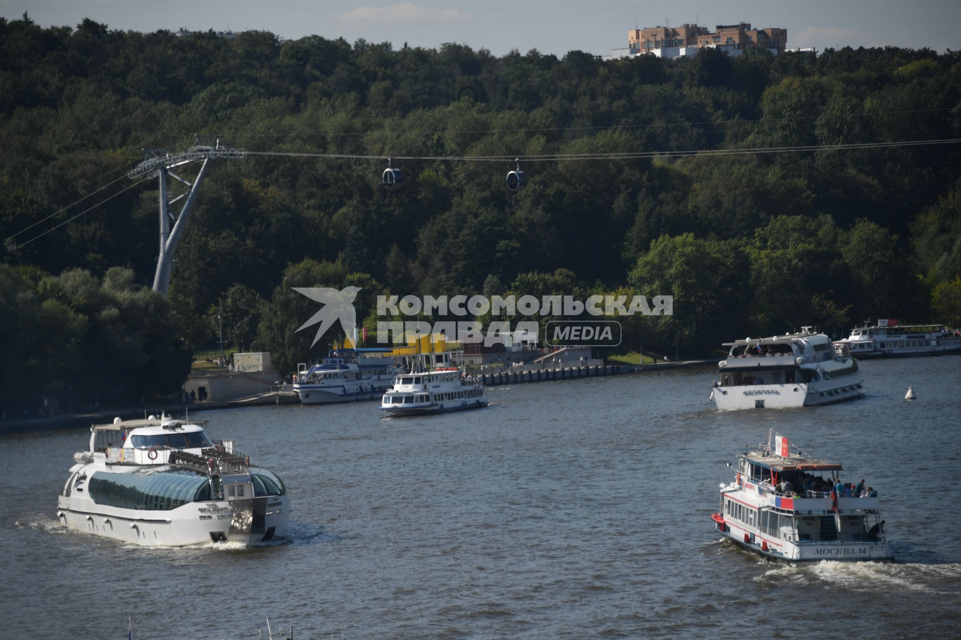 Москва. Канатная дорога на Воробьевых горах.