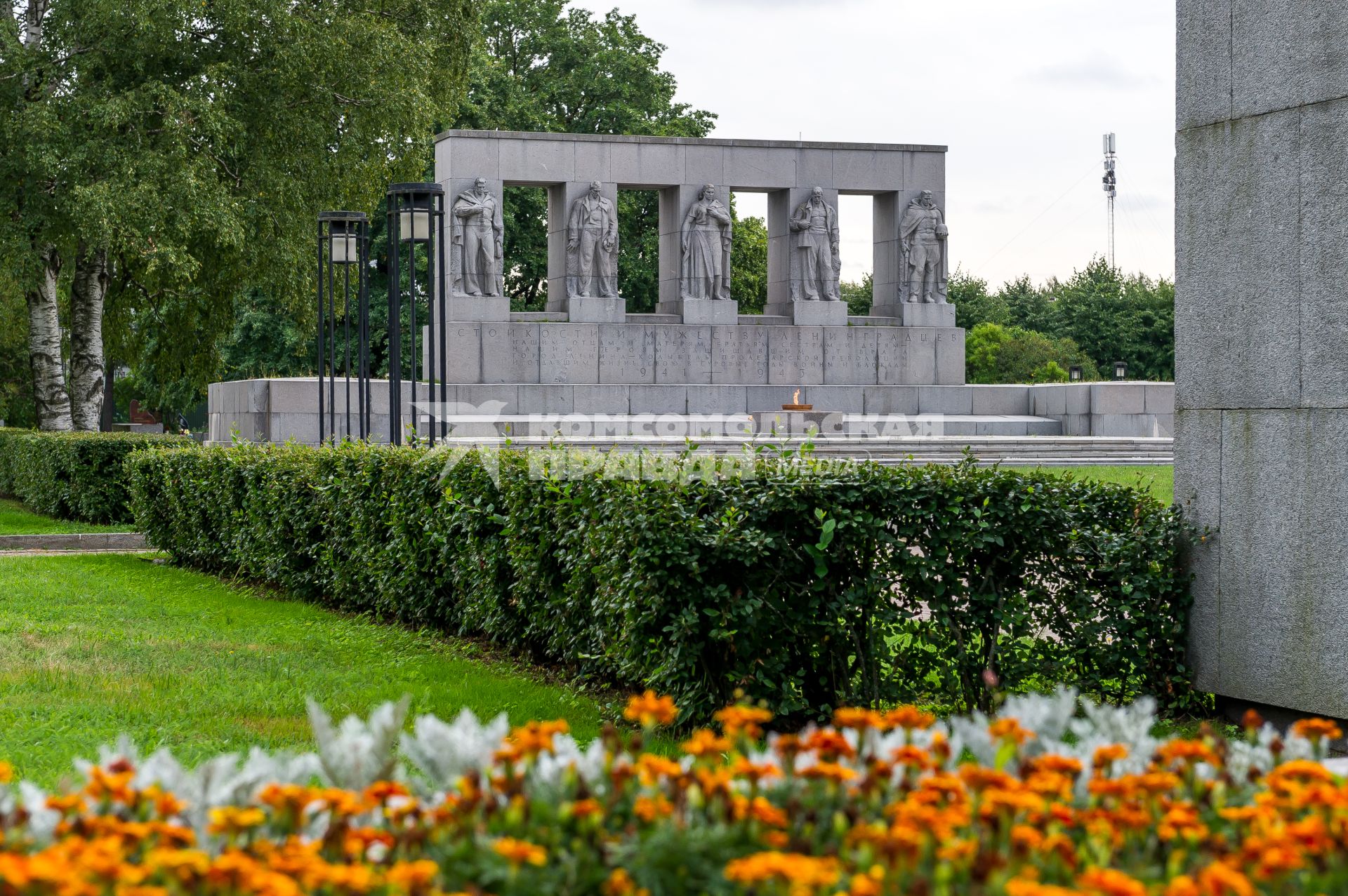 Санкт-Петербург,Серафимовское кладбище. Мемориал жертвам блокады Ленинграда