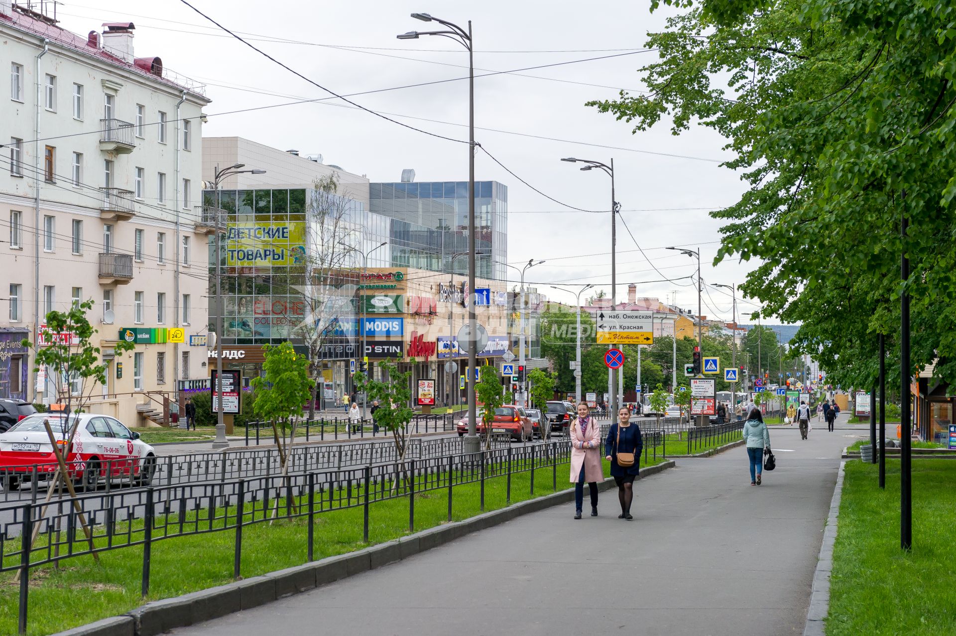 Республика Карелия. Петрозаводск. Вид на проспект Ленина.