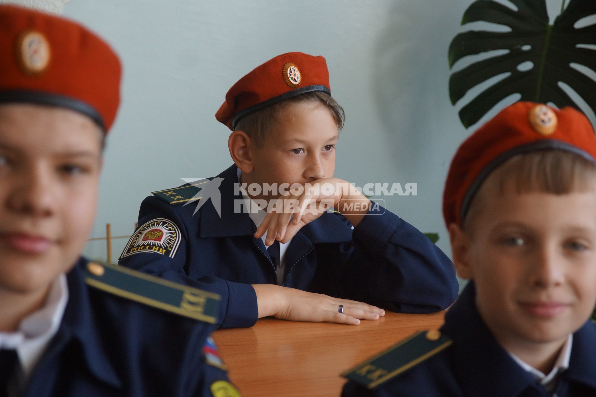 Тольятти. День знаний в кадетском классе  МЧС одной из школ города.