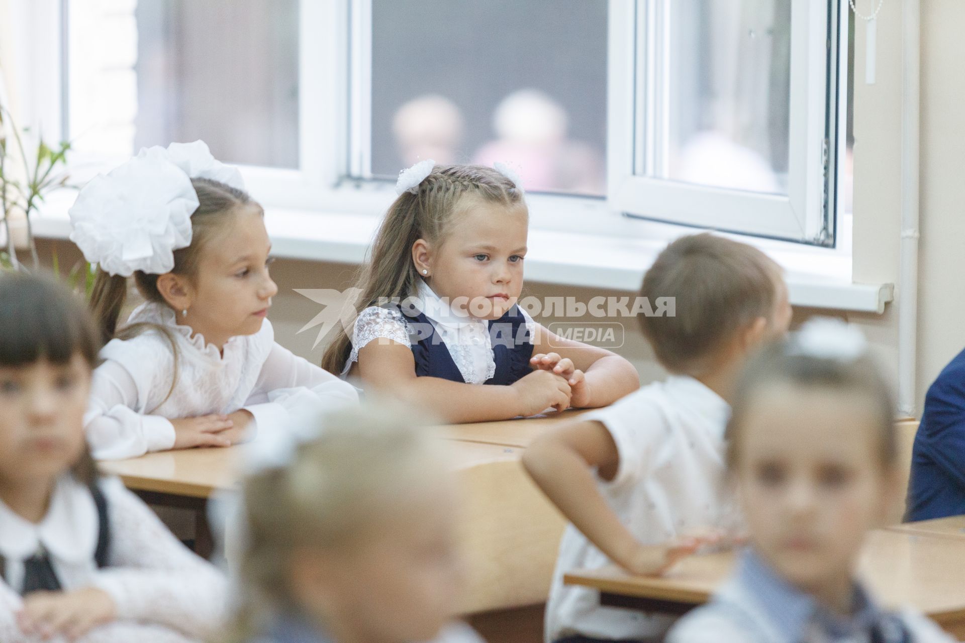 Ставрополь. Школьники на первом уроке в День знаний.