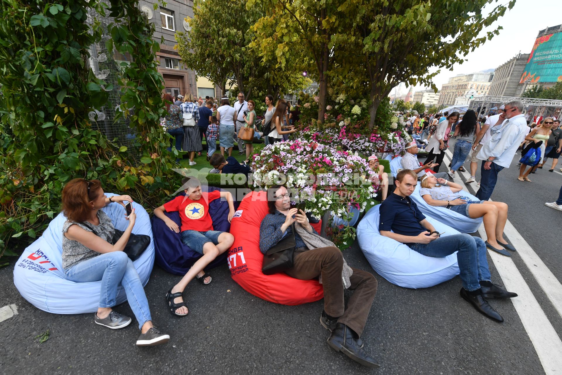 Москва. Во время праздничных мероприятий в честь Дня города на Тверской улице.