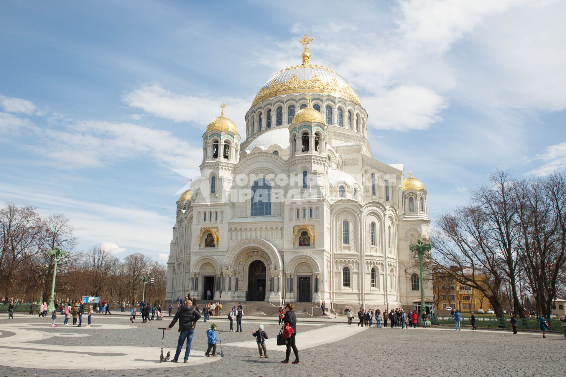 Кронштадт.  Морской Никольский собор.