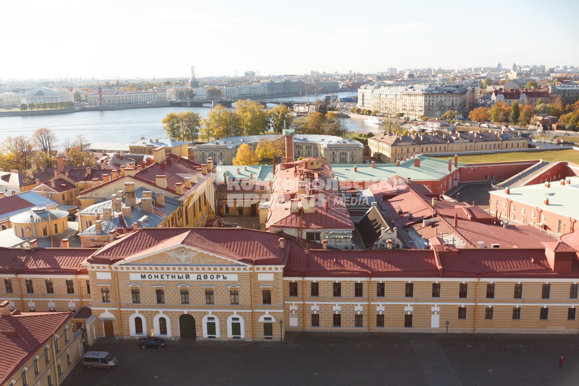 Санкт-Петербург. Вид сверху на Монетный двор Петропавловской крепости.