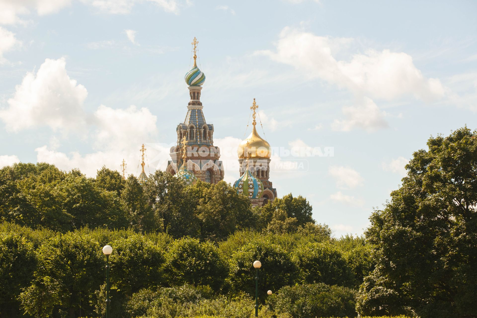 Санкт-Петербург. Вид на собор Воскресения Христова Спаса на крови.