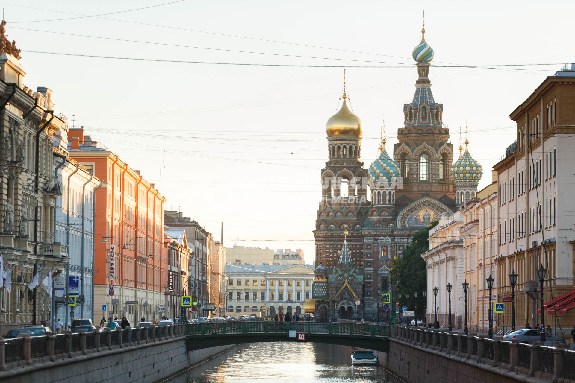 Санкт-Петербург. Вид на собор Воскресения Христова Спаса на крови.