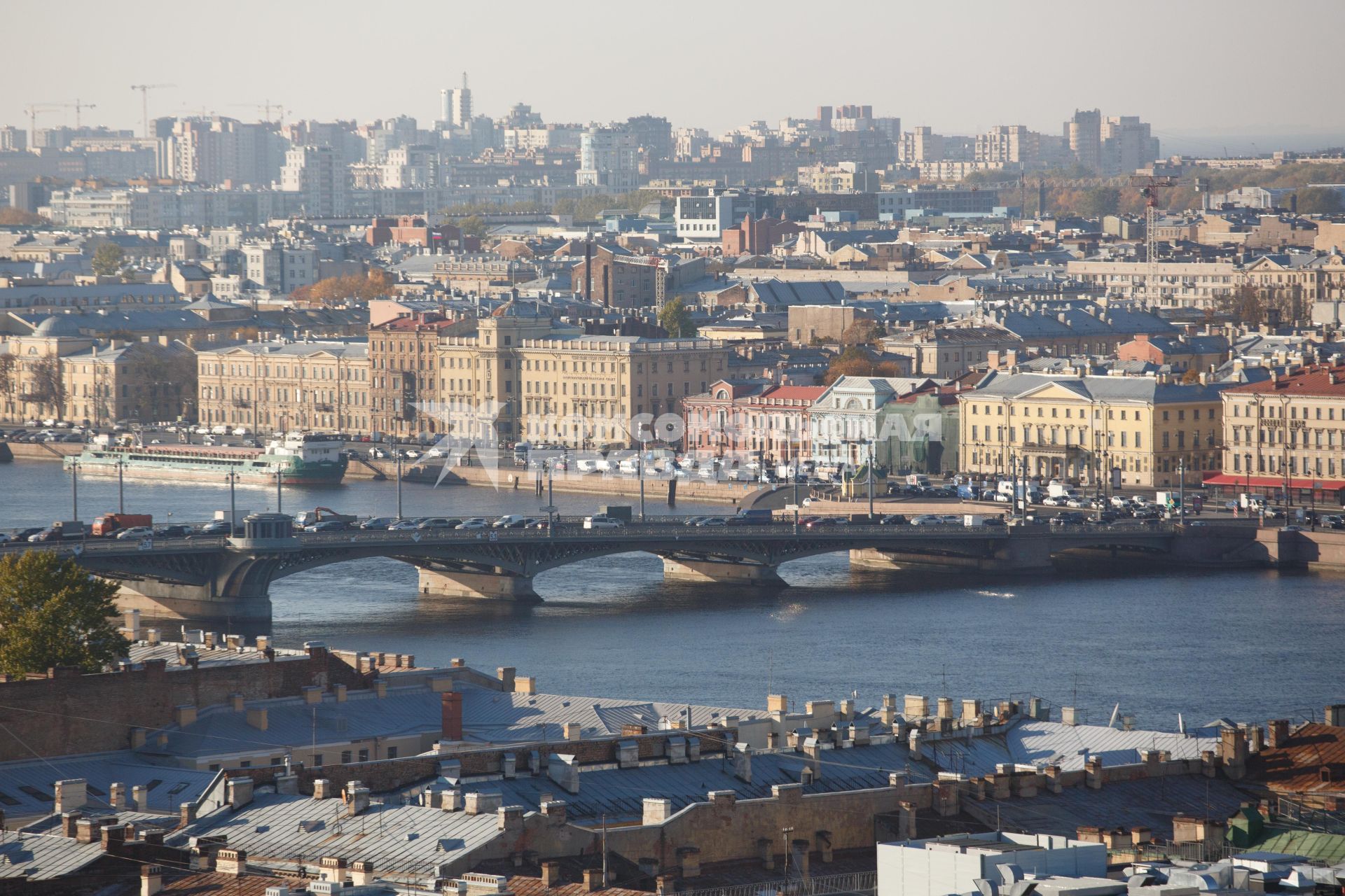 Санкт-Петербург. Вид на город сверху.