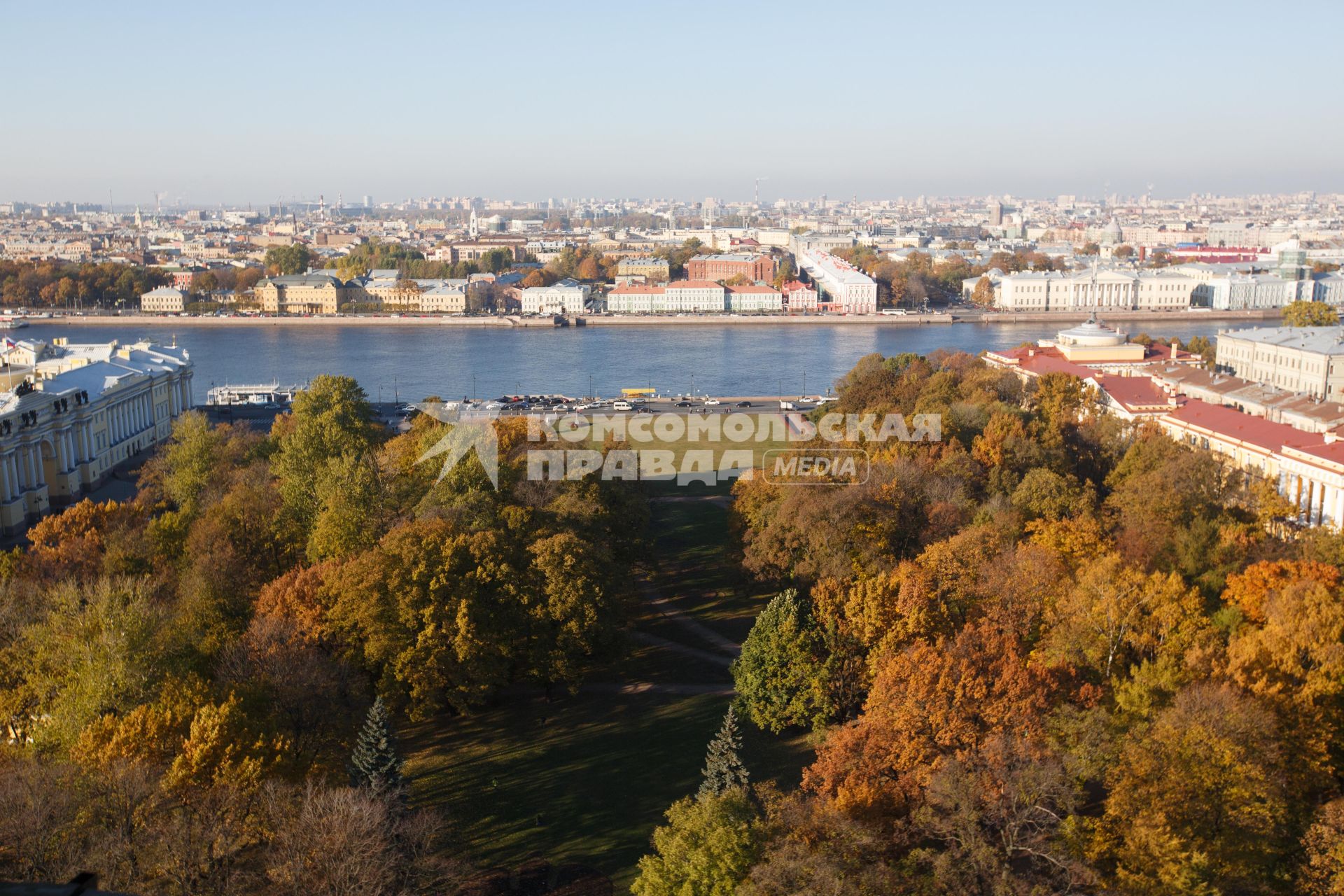 Санкт-Петербург. Вид на город сверху.