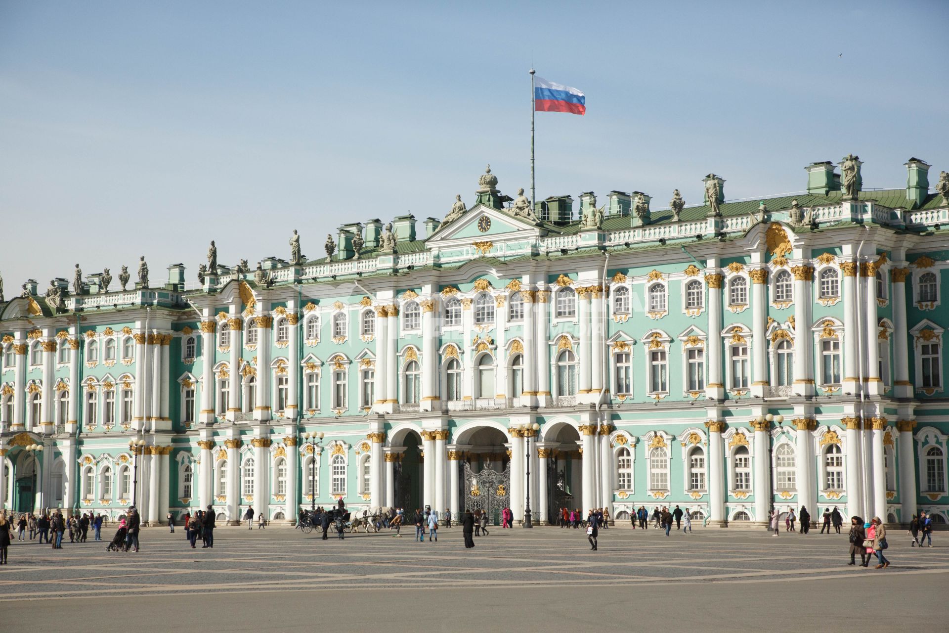 Санкт-Петербург. Вид на Зимний Дворец.