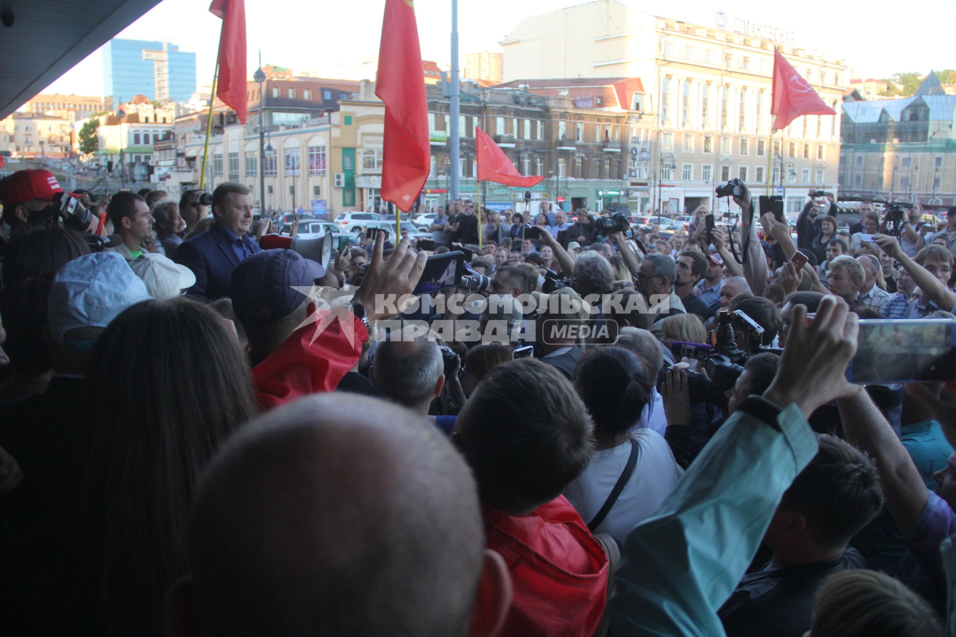 Владивосток. Митинг против результатов выборов губернатора Приморского края.