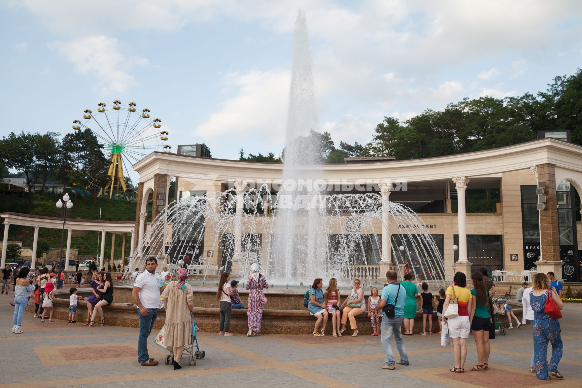 Кисловодск. `Поющий фонтан` на Курортном бульваре.