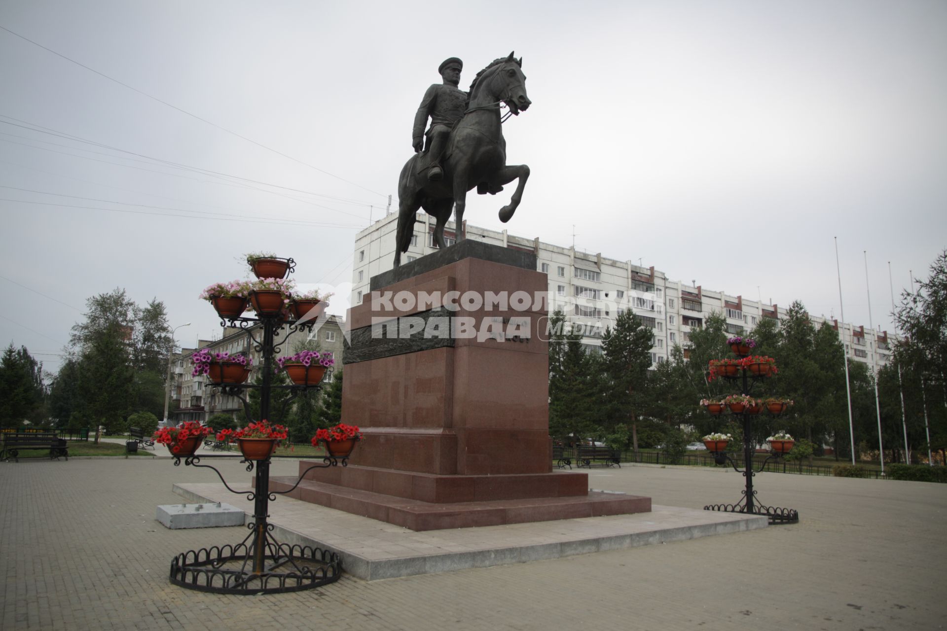 Иркутск. Памятник Маршалу Георгию Жукову.