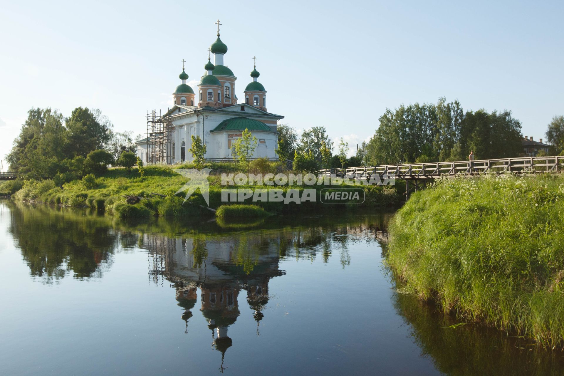 Республика Карелия. Олонец. Мост к Собору Божьей Матери Смоленской.