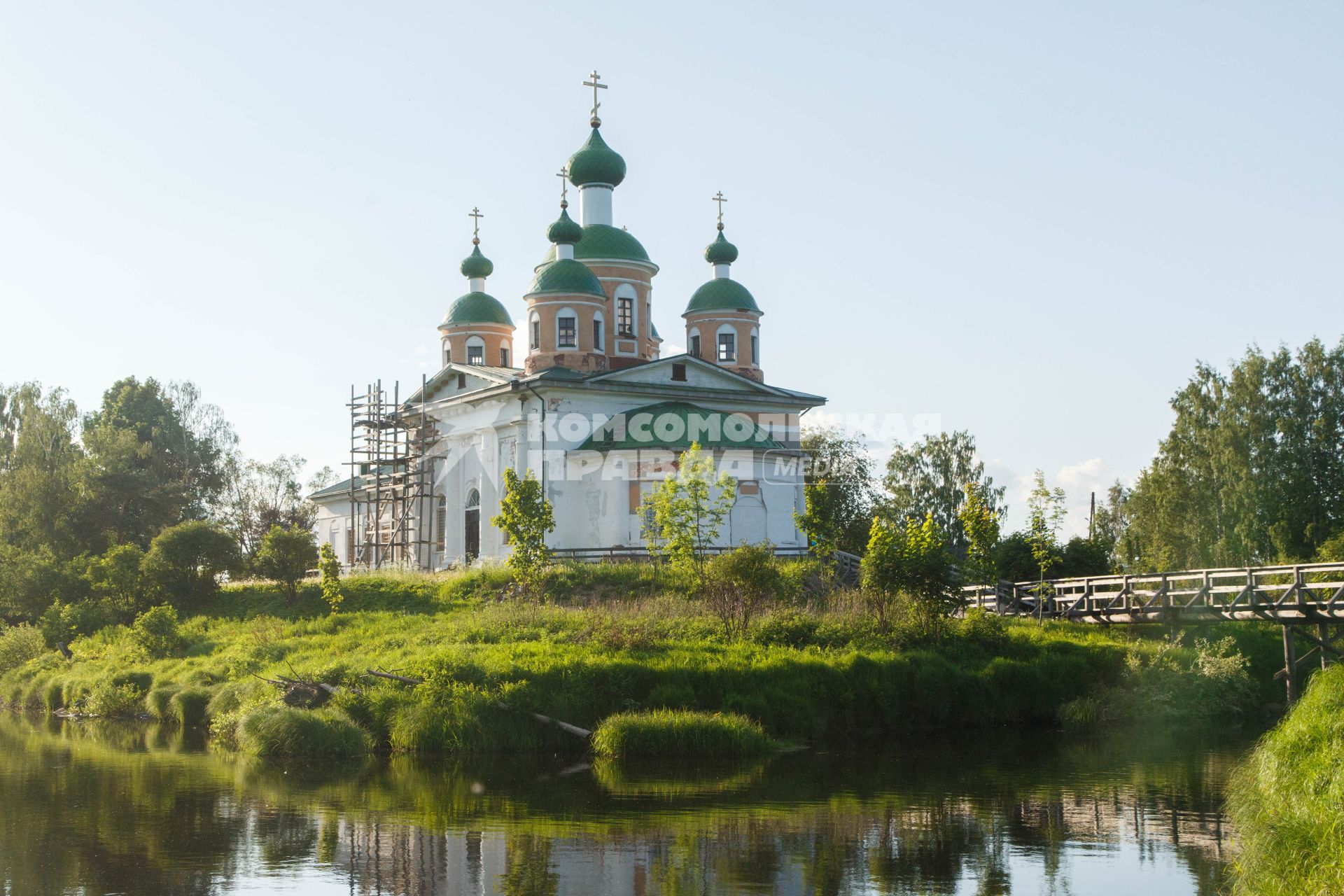 Республика Карелия. Олонец. Мост к Собору Божьей Матери Смоленской.