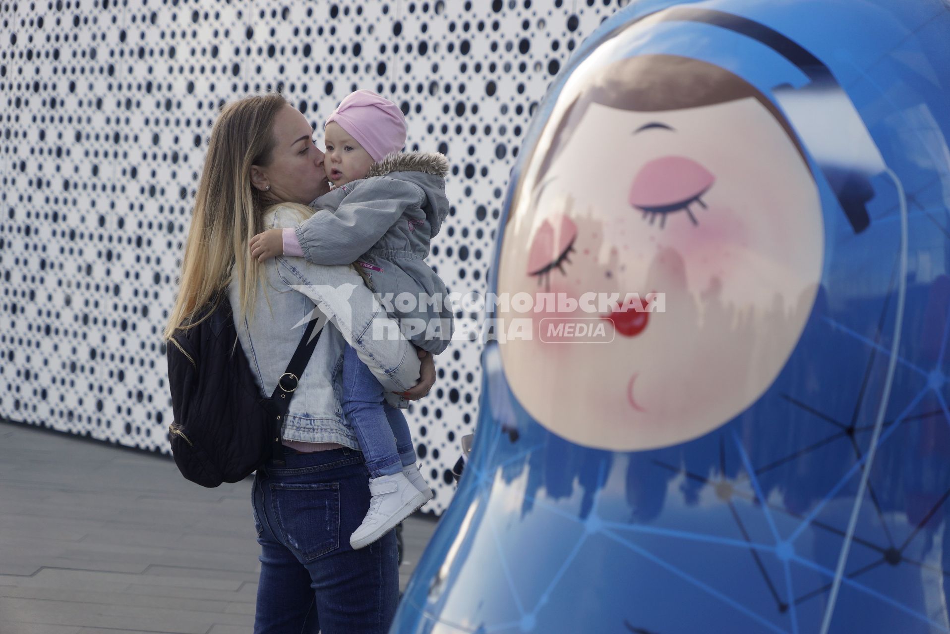 Екатеринбург. Презентация 10 авторских матрешек, которые будут популяризировать Екатеринбурга как города кандидата на проведение Всемирной универсальной выставки ЭКСПО в 2025 году, в городах мира