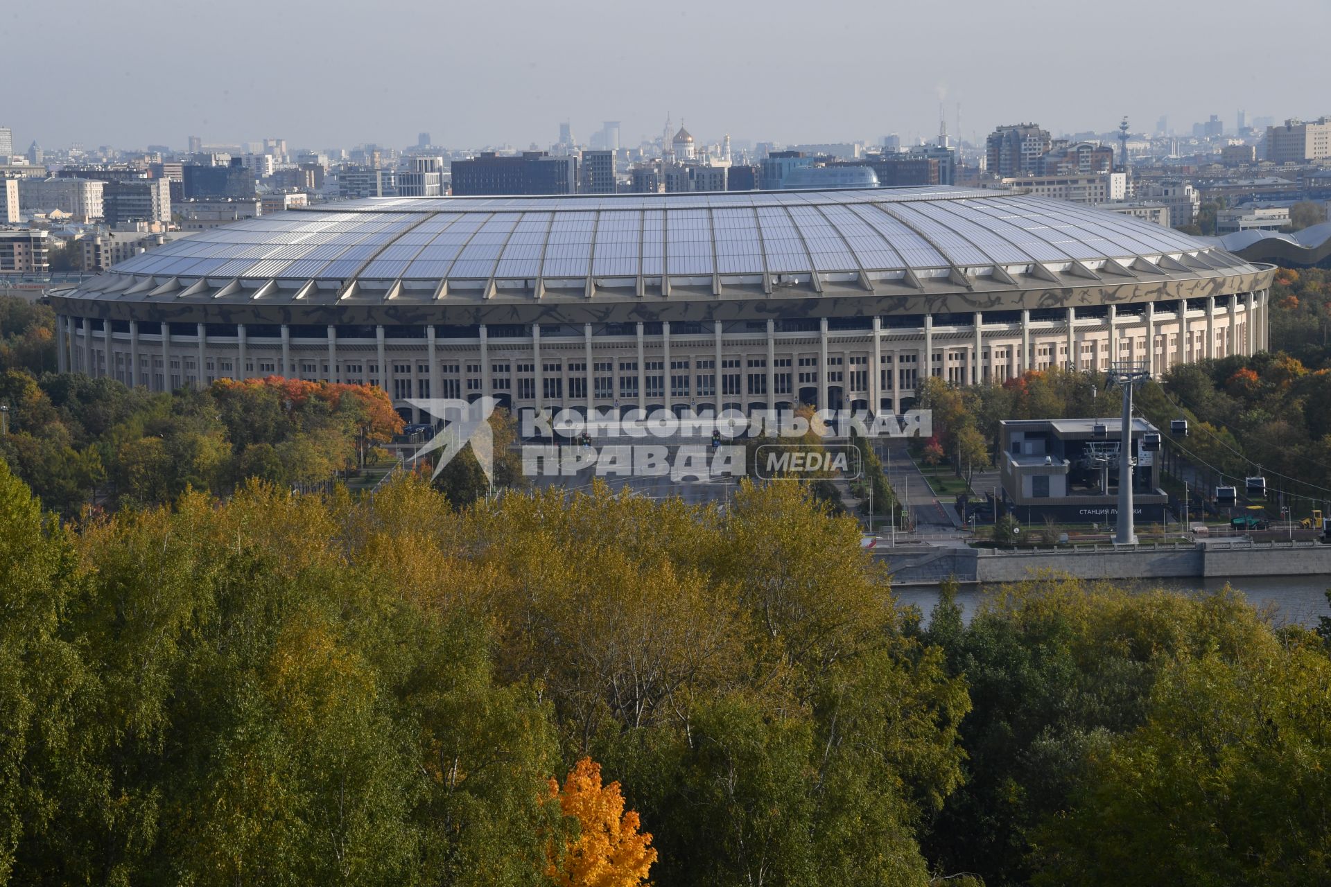 Москва. Вид на стадион Лужники.