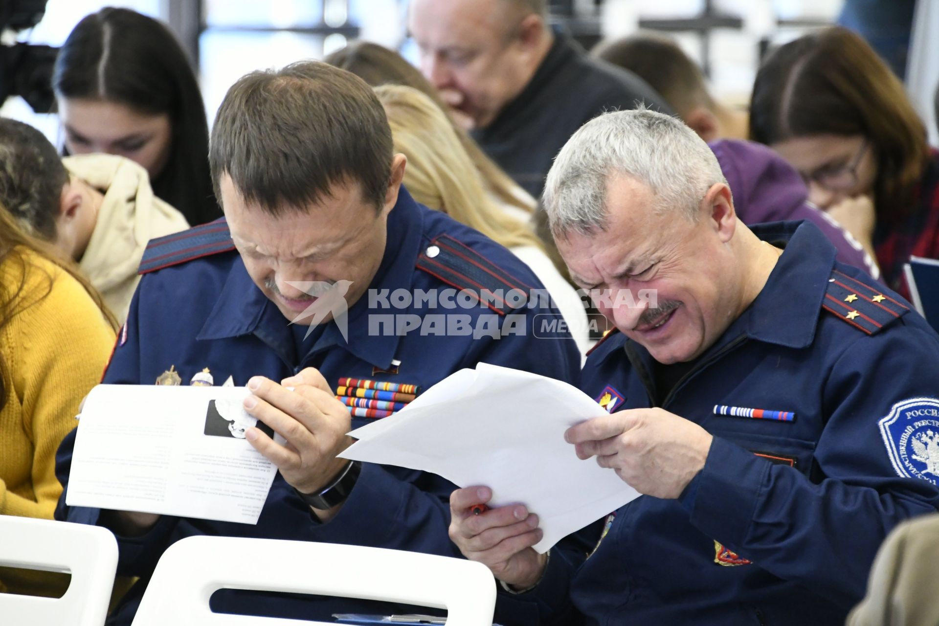 Тула. Участники Всероссийской  акции `Большой этнографический диктант - 2018`.