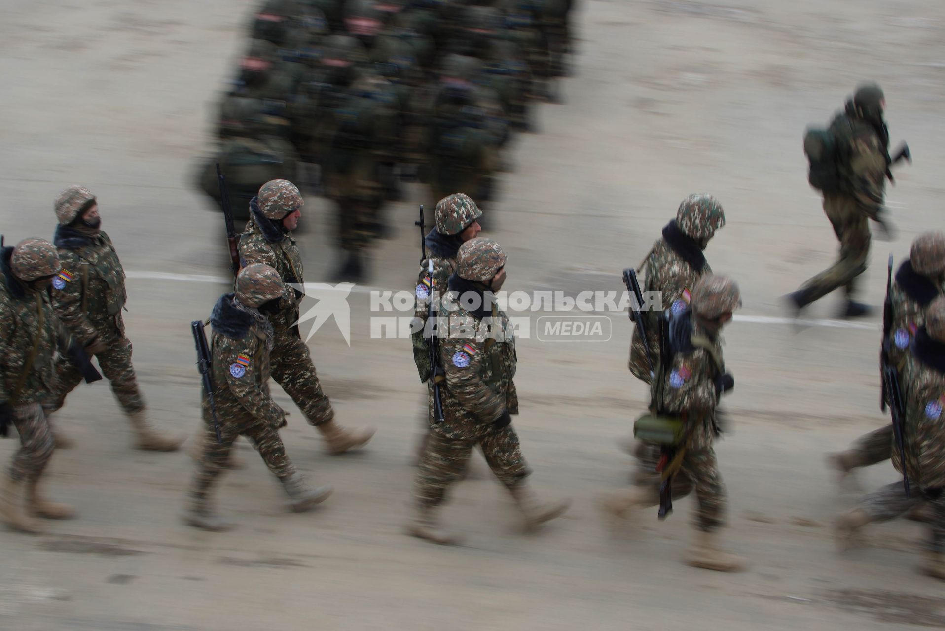 Екатеринбург. Свердловский полигон. Военнослужащие армии государств-членов ОДКБ (Организация Договора о коллективной безопасности) во время совместных учений миротворческих сил \'Нерушимое братство – 2018\'