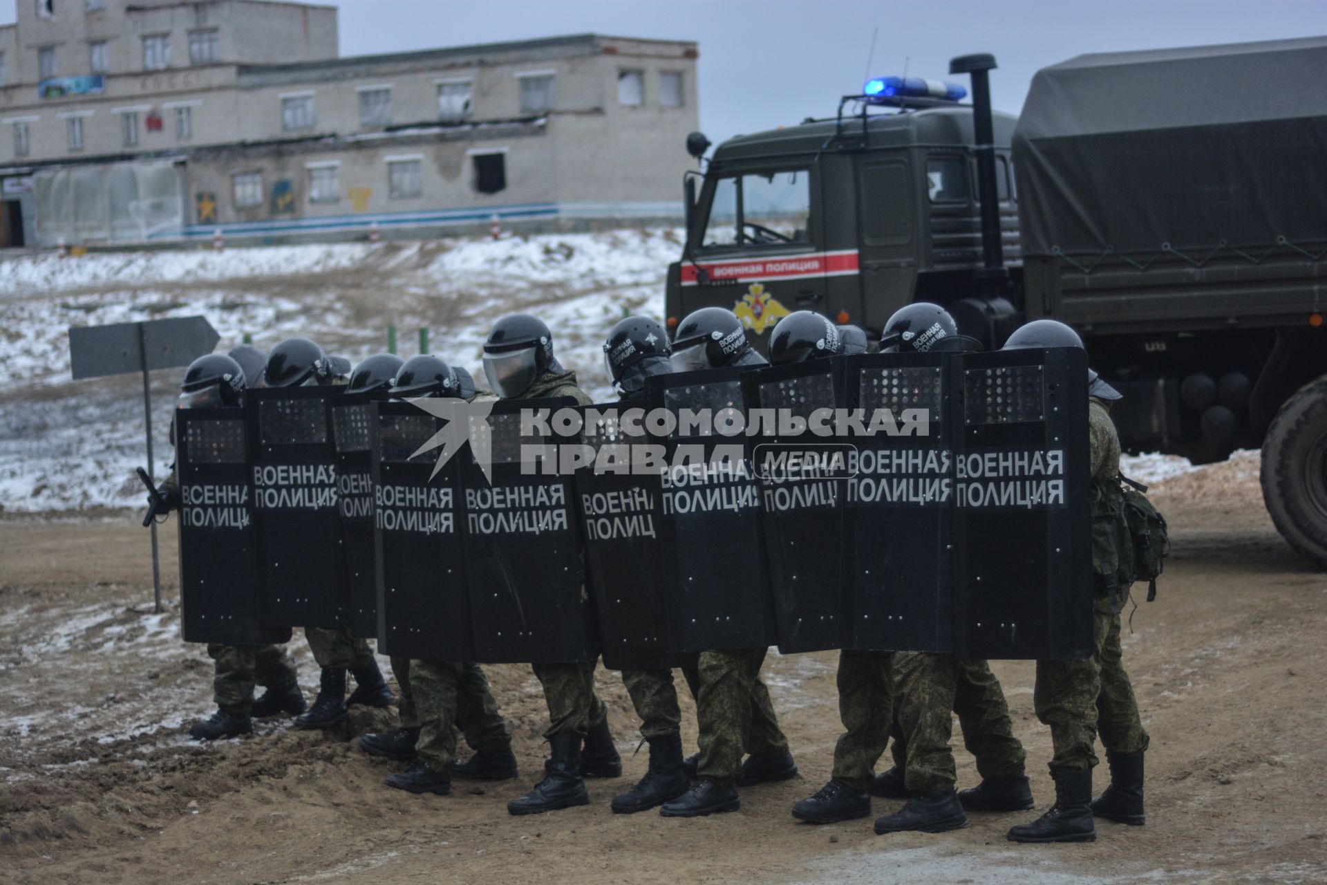 Екатеринбург. Свердловский полигон. Военнослужащий армии государств-членов ОДКБ (Организация Договора о коллективной безопасности) во время совместных учений миротворческих сил \'Нерушимое братство – 2018\'